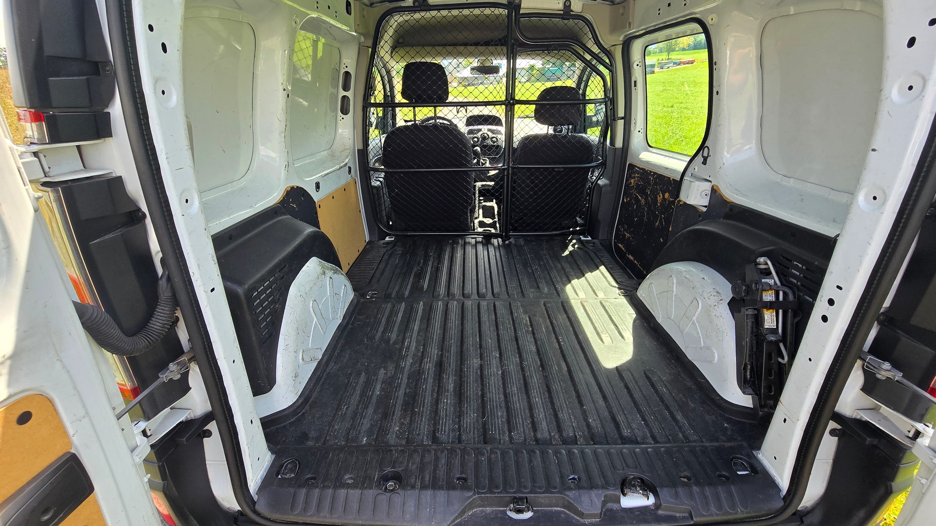 RENAULT Kangoo Medium dCi 75 Access-image-9