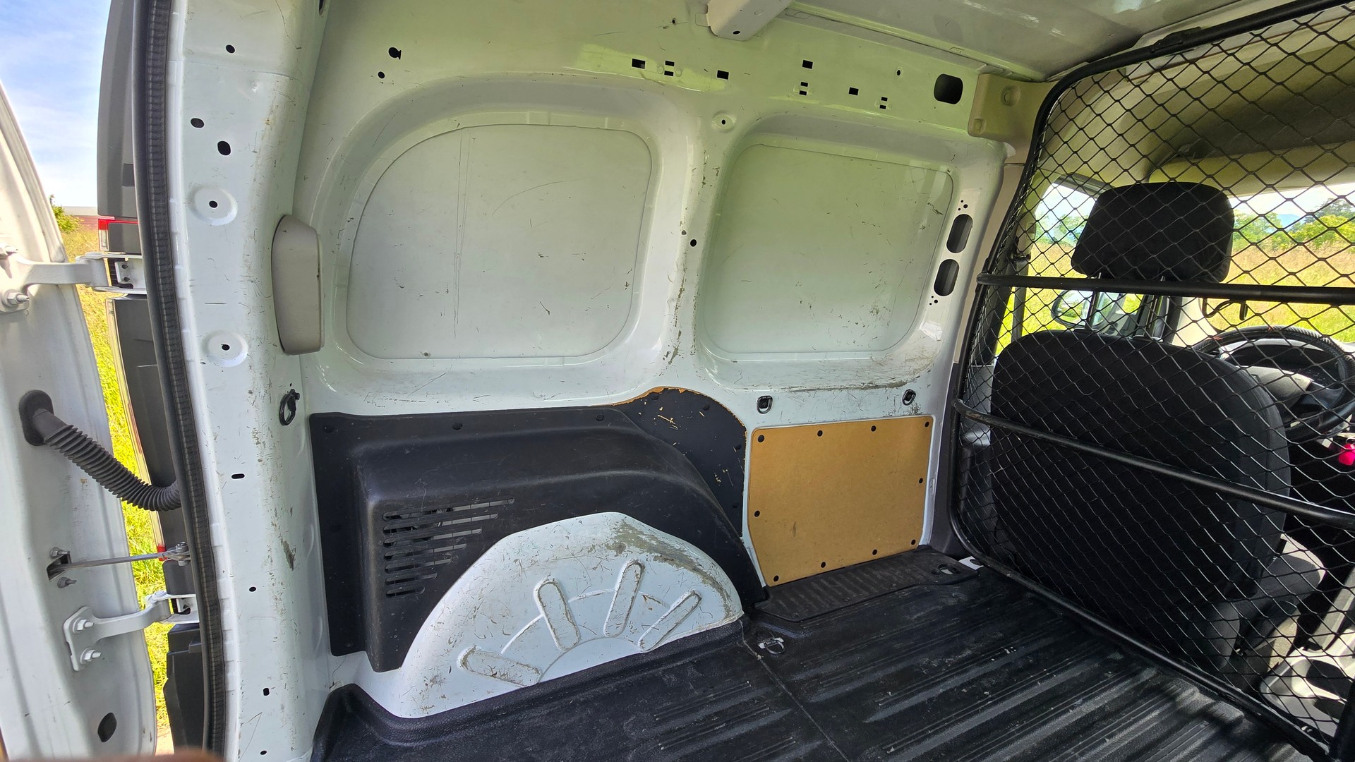 RENAULT Kangoo Medium dCi 75 Access-image-19