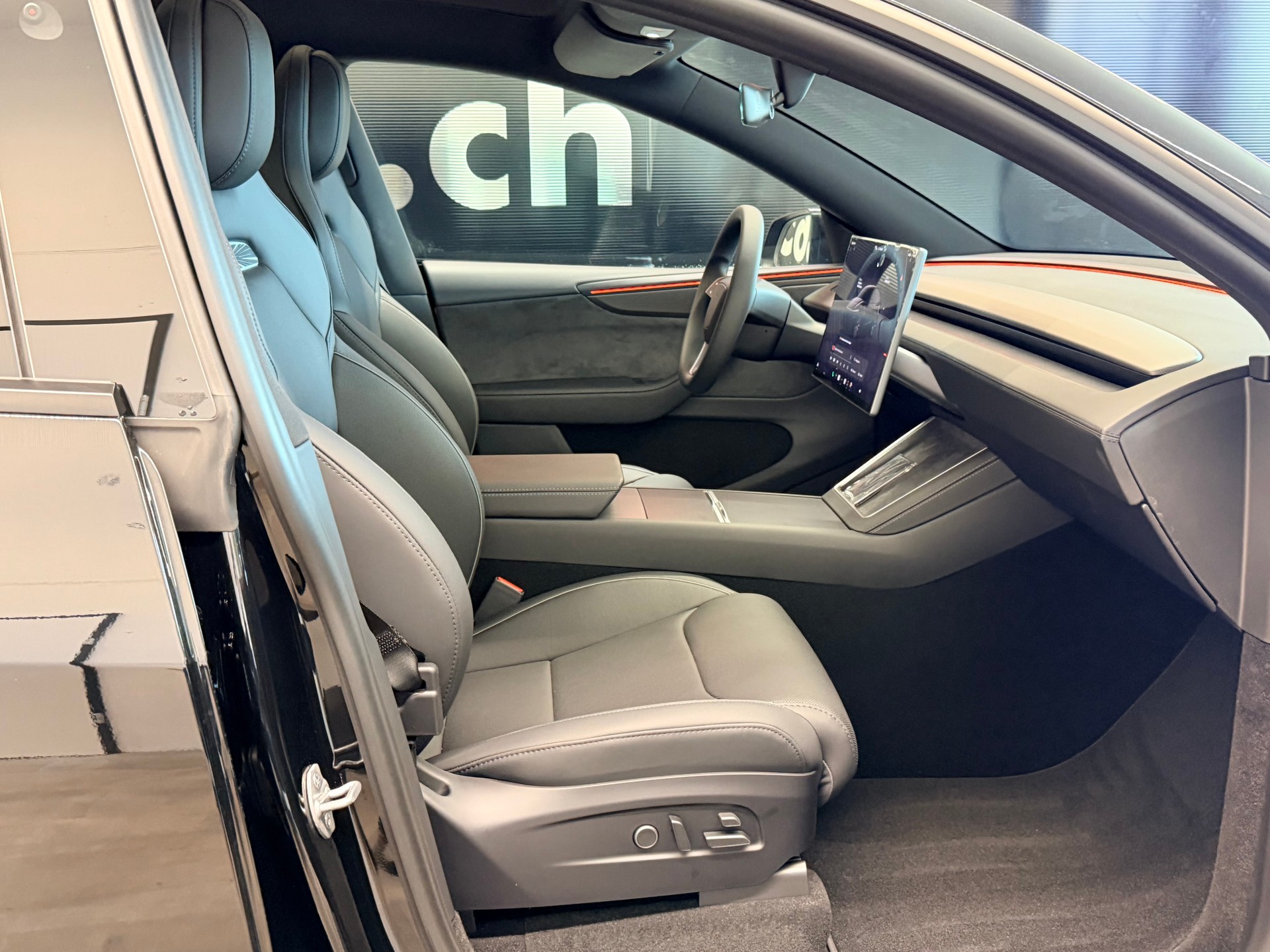 TESLA Model Y Performance-image-22