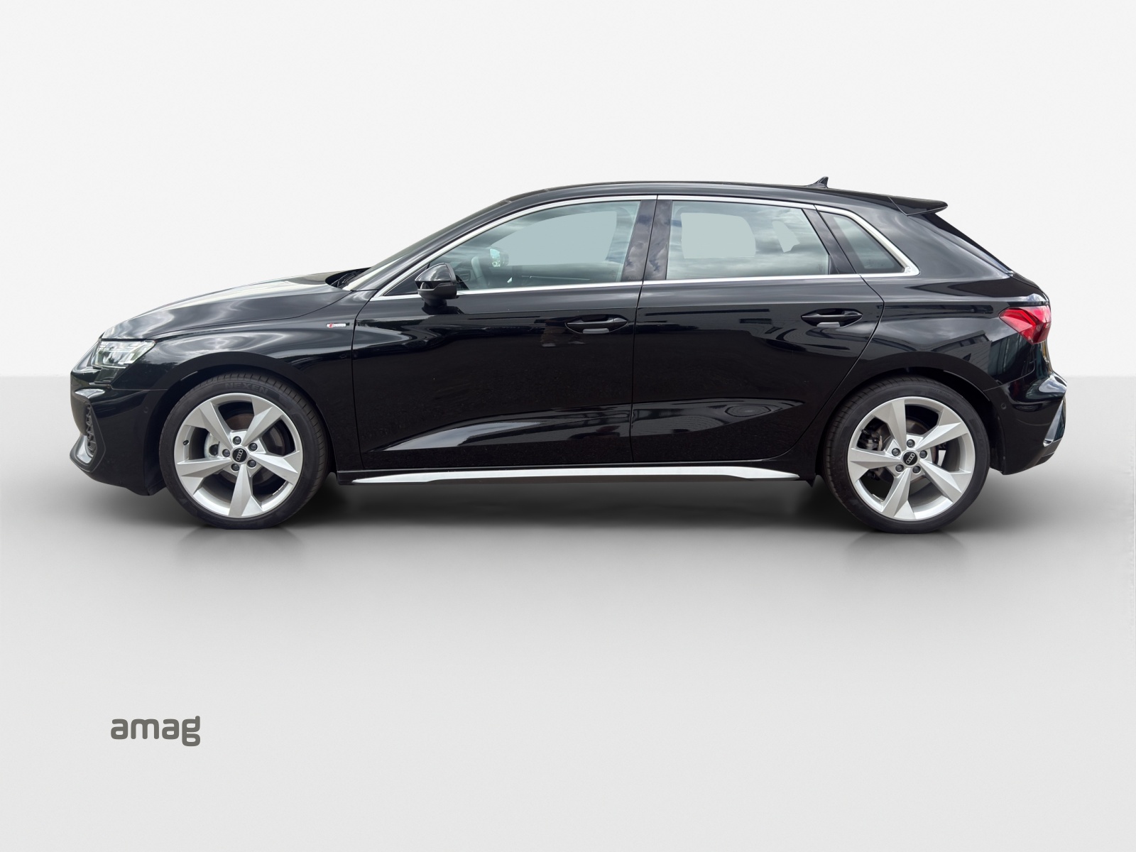 AUDI A3 Sportback 35 TFSI S line Attraction S-tronic-image-1