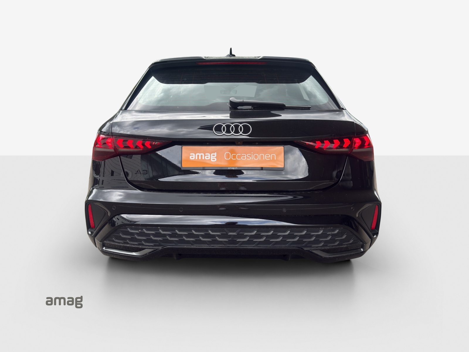 AUDI A3 Sportback 35 TFSI S line Attraction S-tronic-image-3