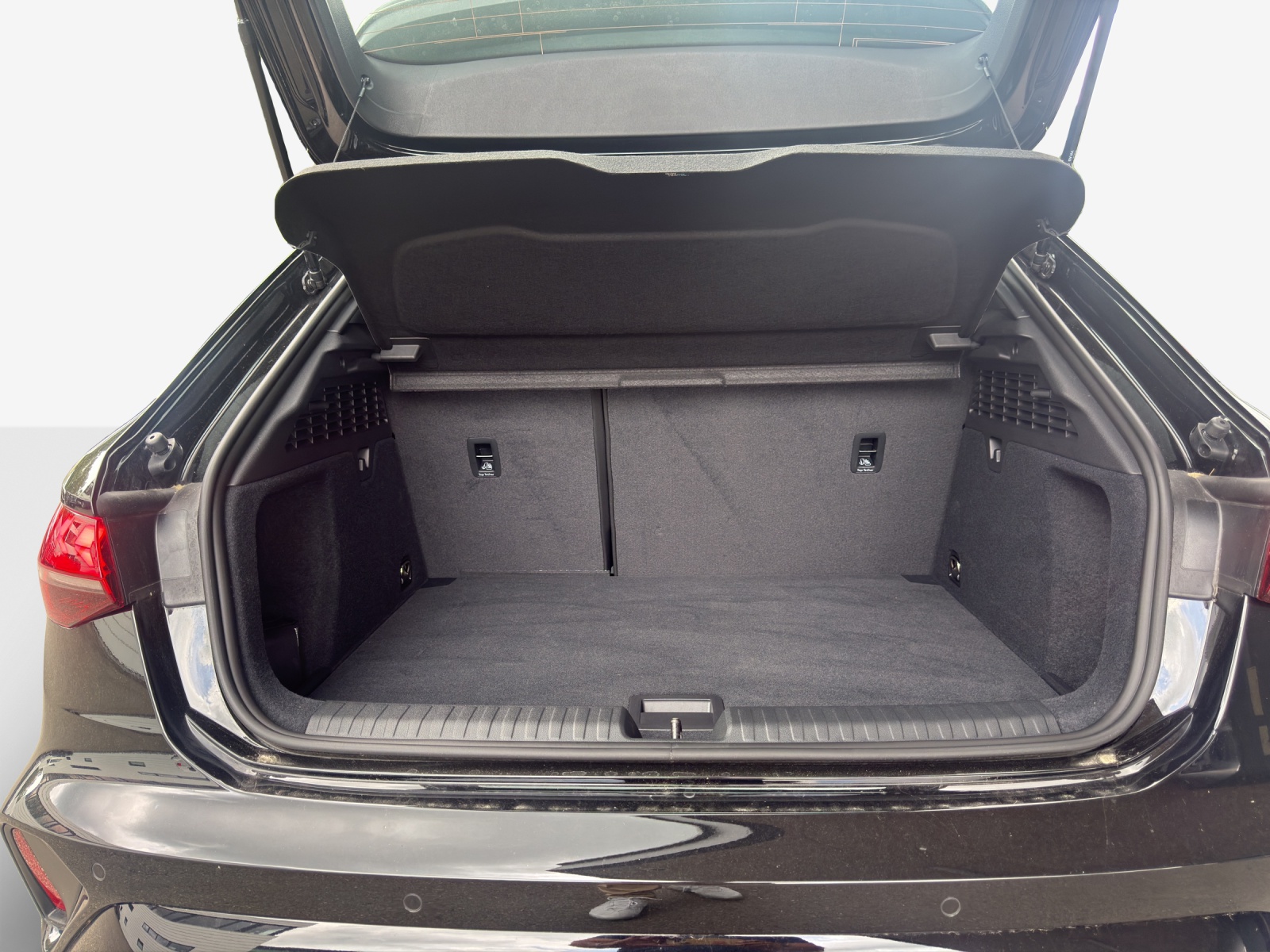 AUDI A3 Sportback 35 TFSI S line Attraction S-tronic-image-12