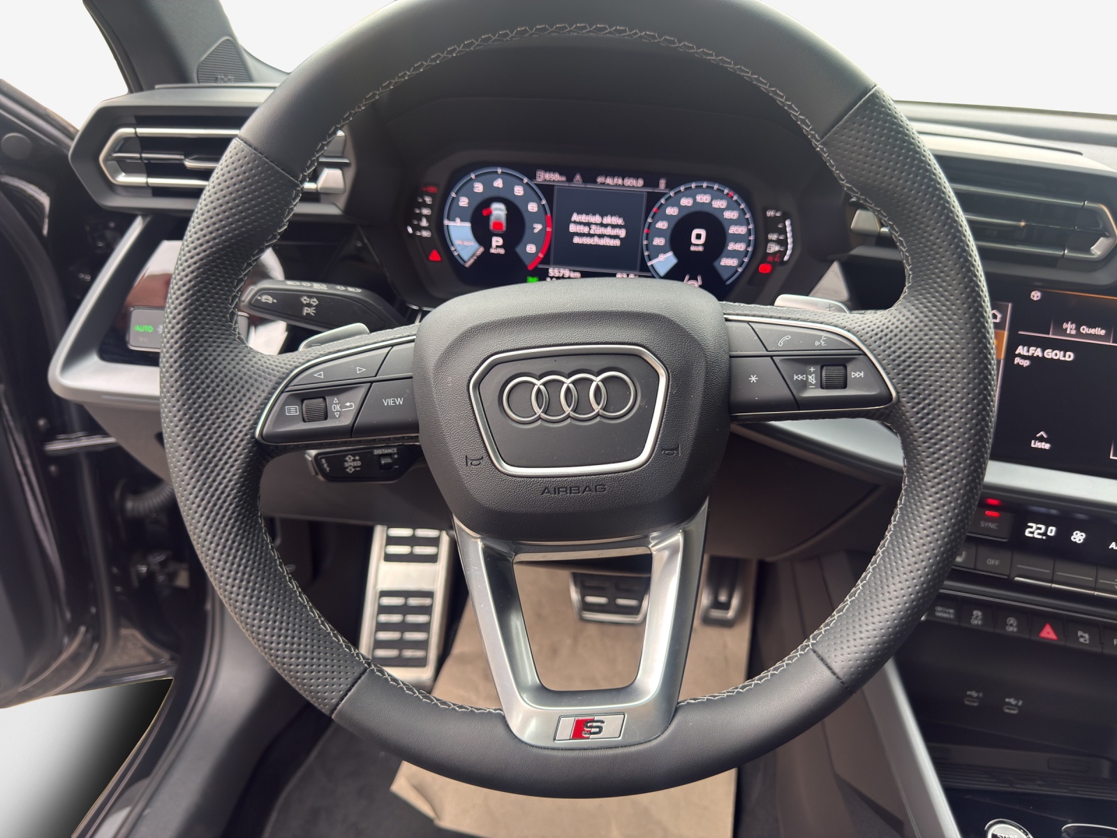 AUDI A3 Sportback 35 TFSI S line Attraction S-tronic-image-9