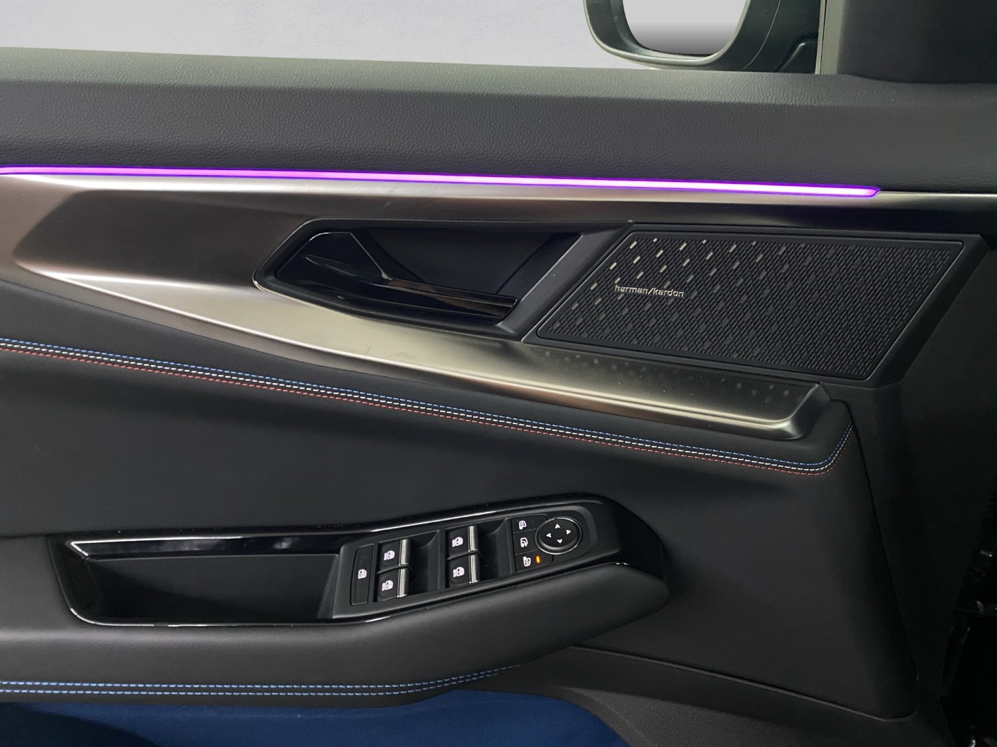 RENAULT Rafale 1.2 E-Tech Hybrid 200 Esprit Alpine-image-19