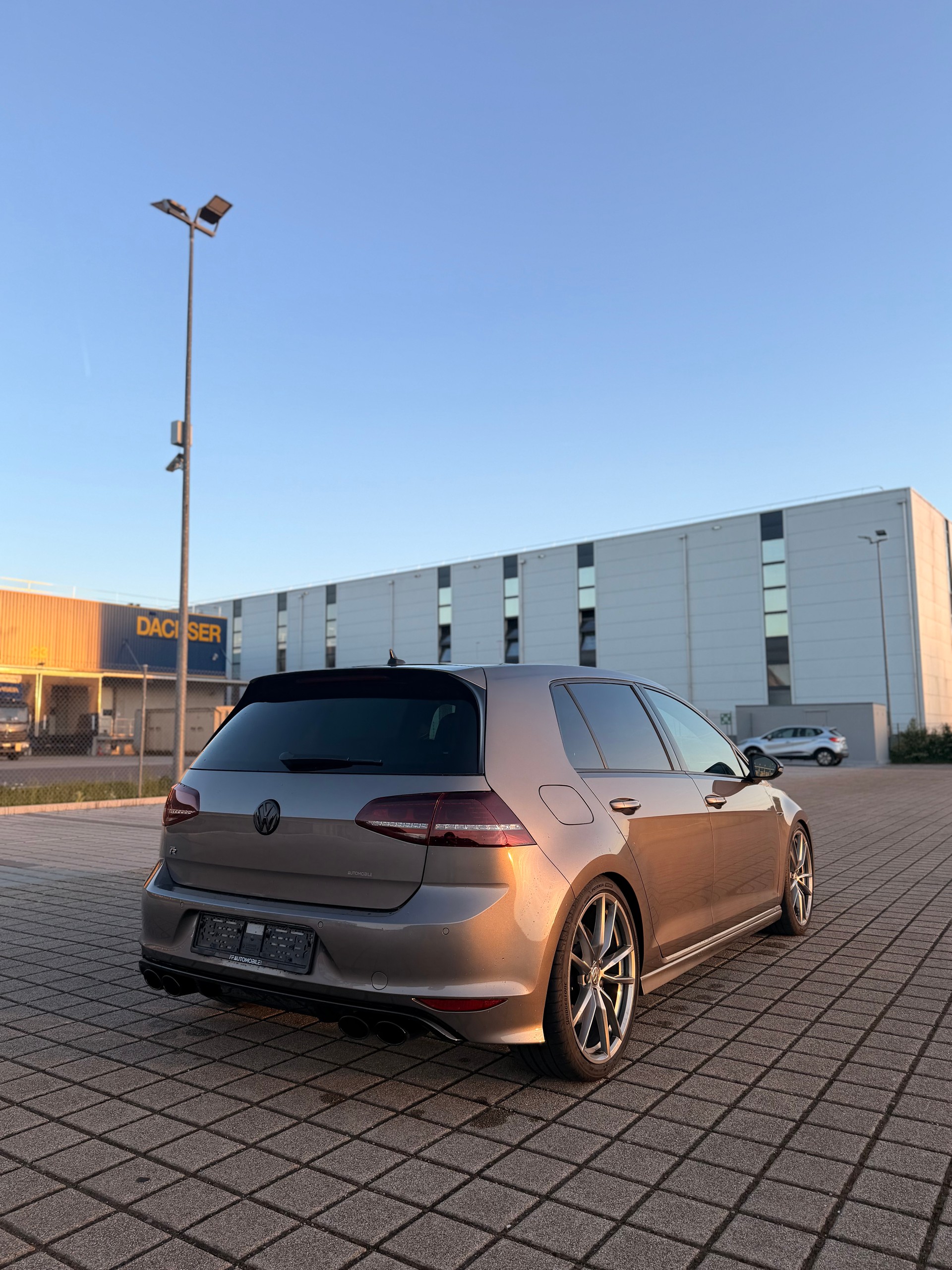 VW Golf 2.0 TSI R360 ABT 4Motion DSG-image-7