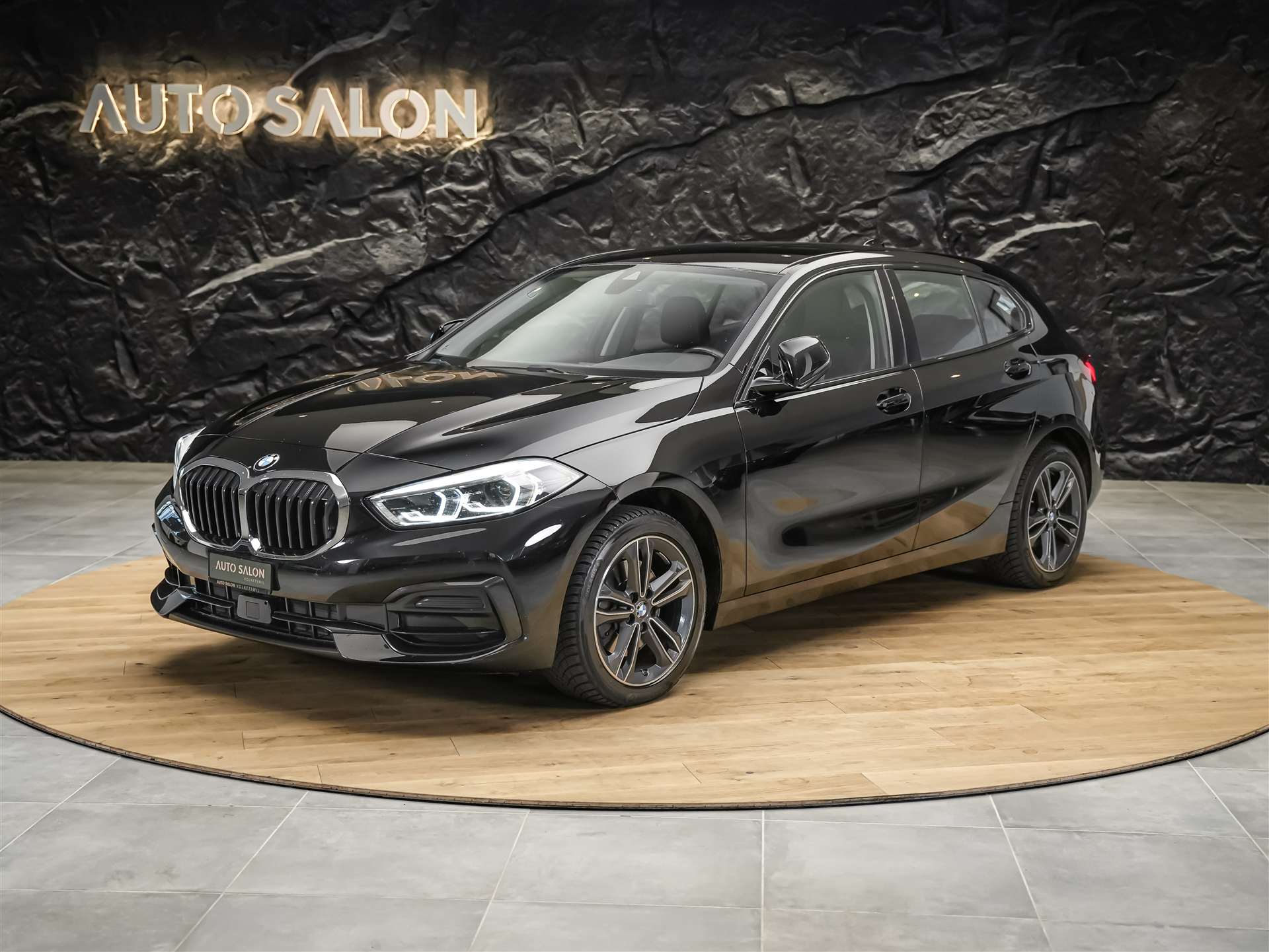 BMW 118i Sport Line Steptronic *CH-Auto*Harman/Kardon*Lenkradheizung*ACC*-image-0