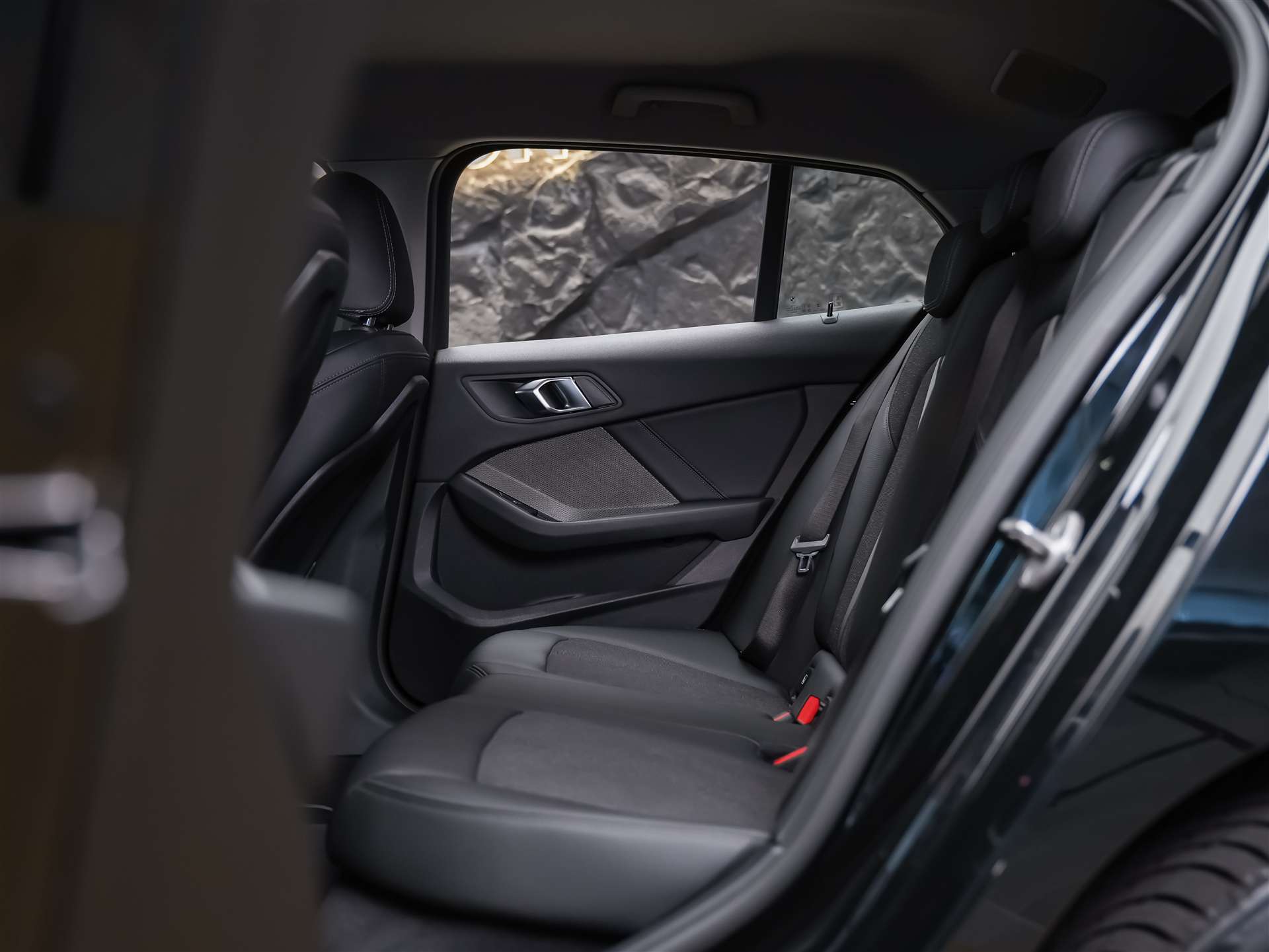 BMW 118i Sport Line Steptronic *CH-Auto*Harman/Kardon*Lenkradheizung*ACC*-image-10