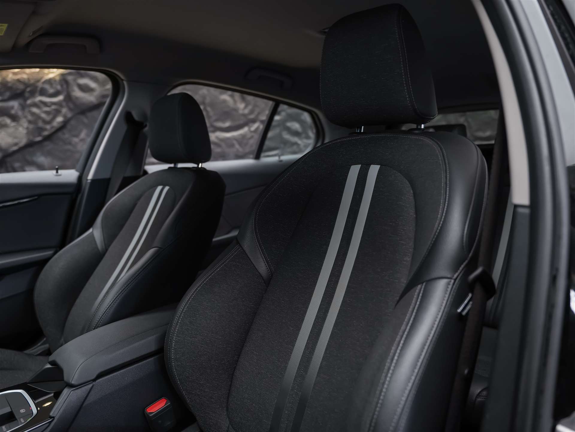 BMW 118i Sport Line Steptronic *CH-Auto*Harman/Kardon*Lenkradheizung*ACC*-image-9