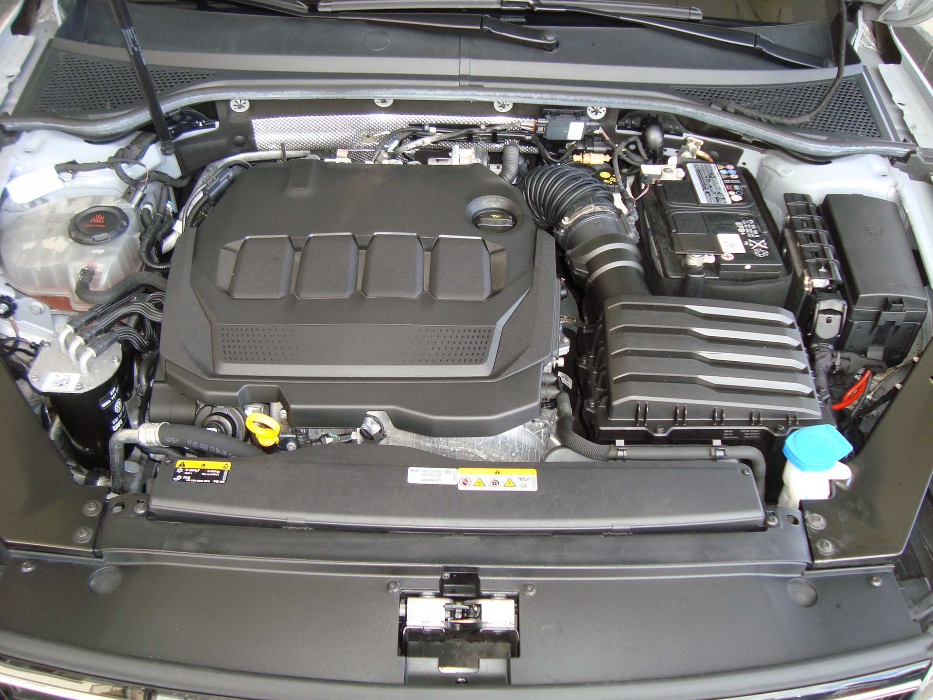 VW Passat 2.0 TDI BMT Business 4Motion DSG-image-11