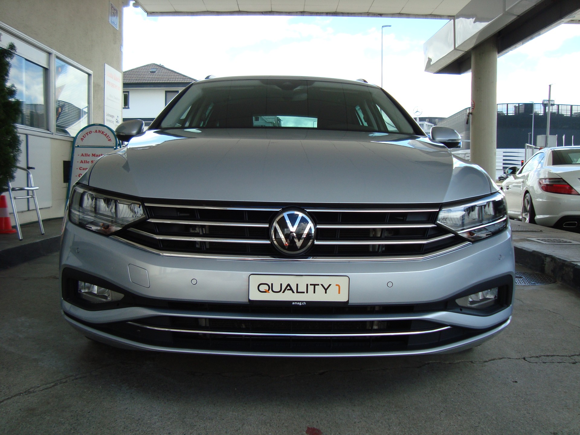 VW Passat 2.0 TDI BMT Business 4Motion DSG-image-1