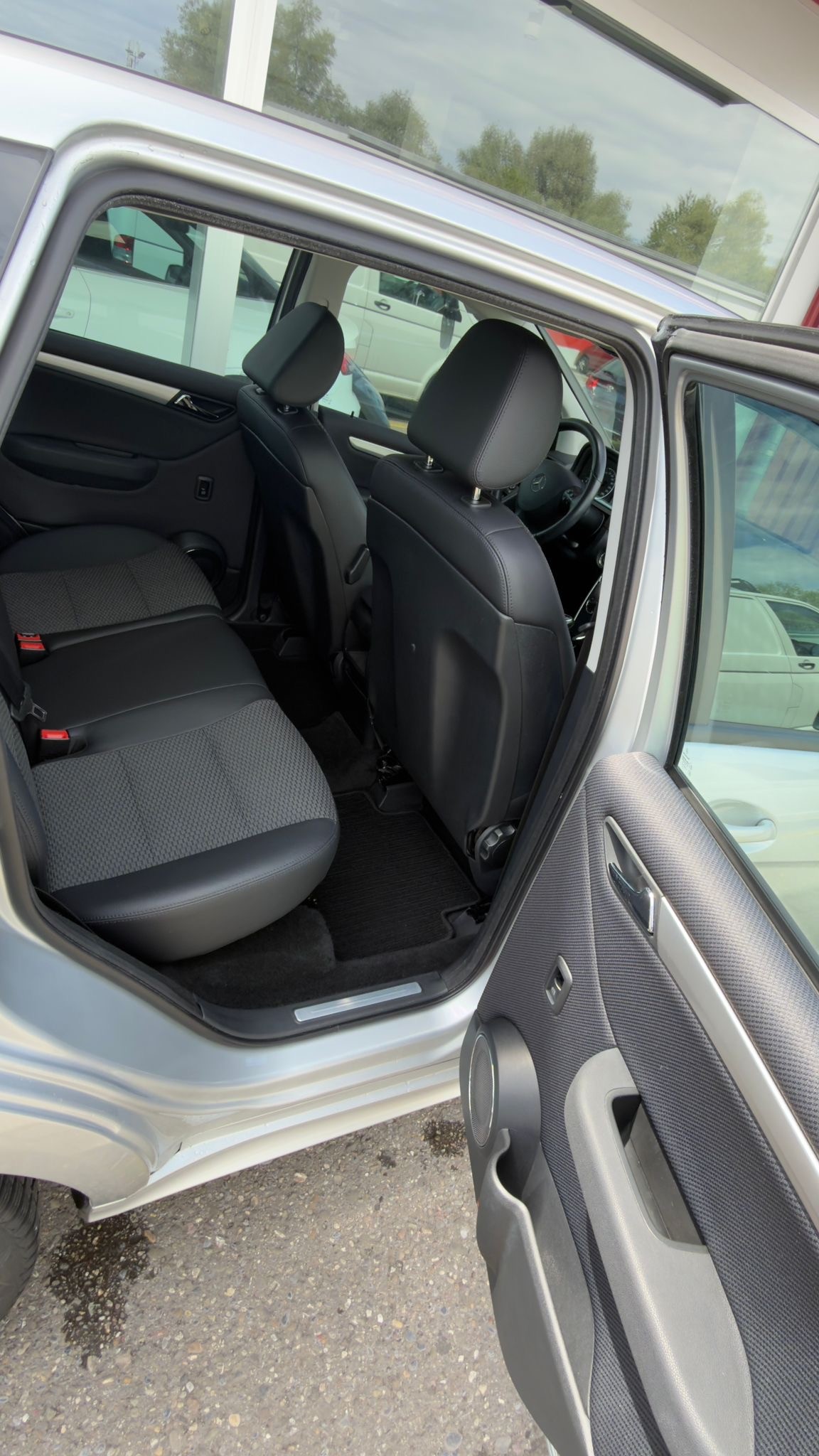 MERCEDES-BENZ A 180 (170) BlueEfficiency Avantgarde Selection-image-9