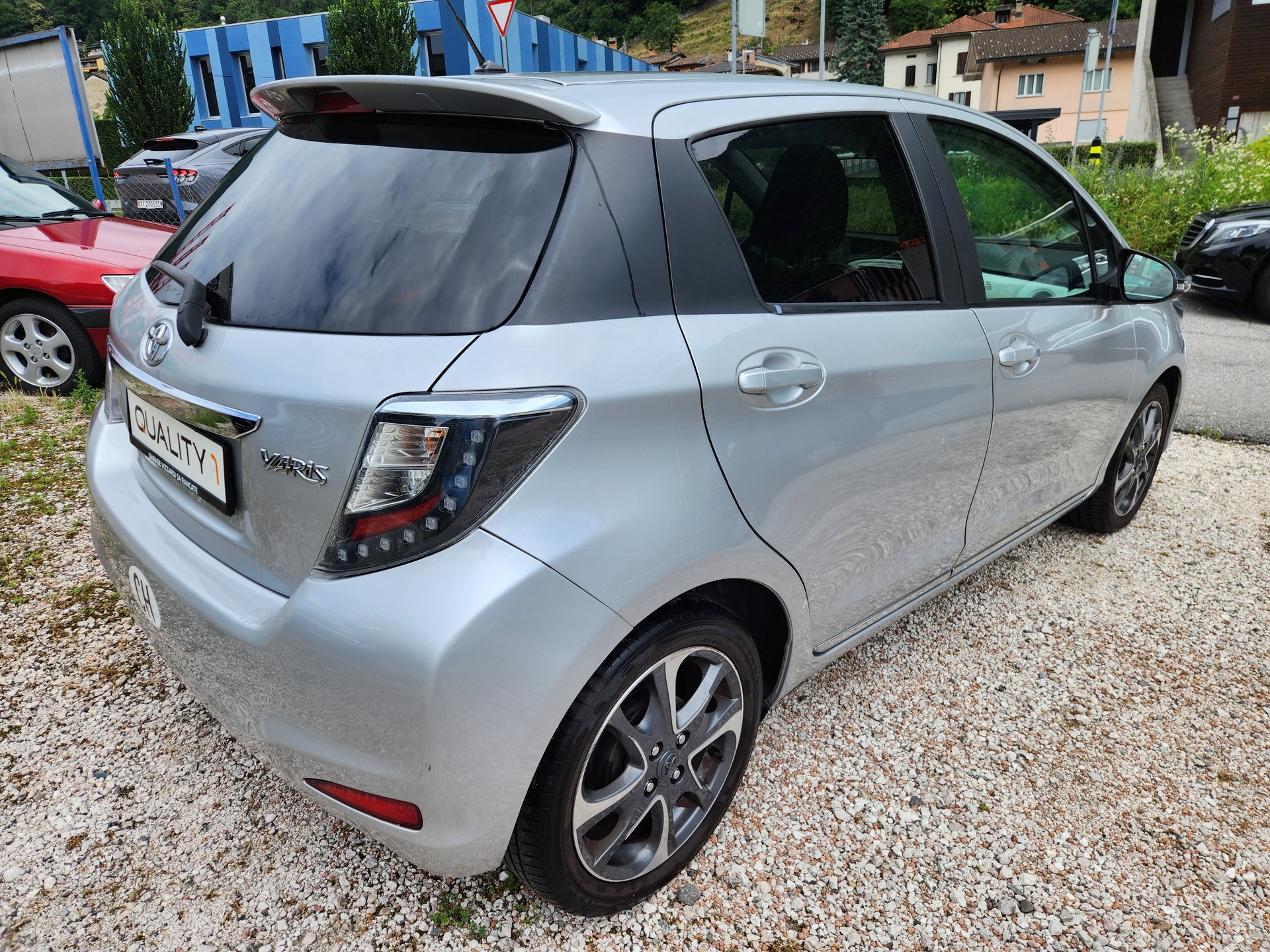 TOYOTA Yaris 1.33 Style-image-5