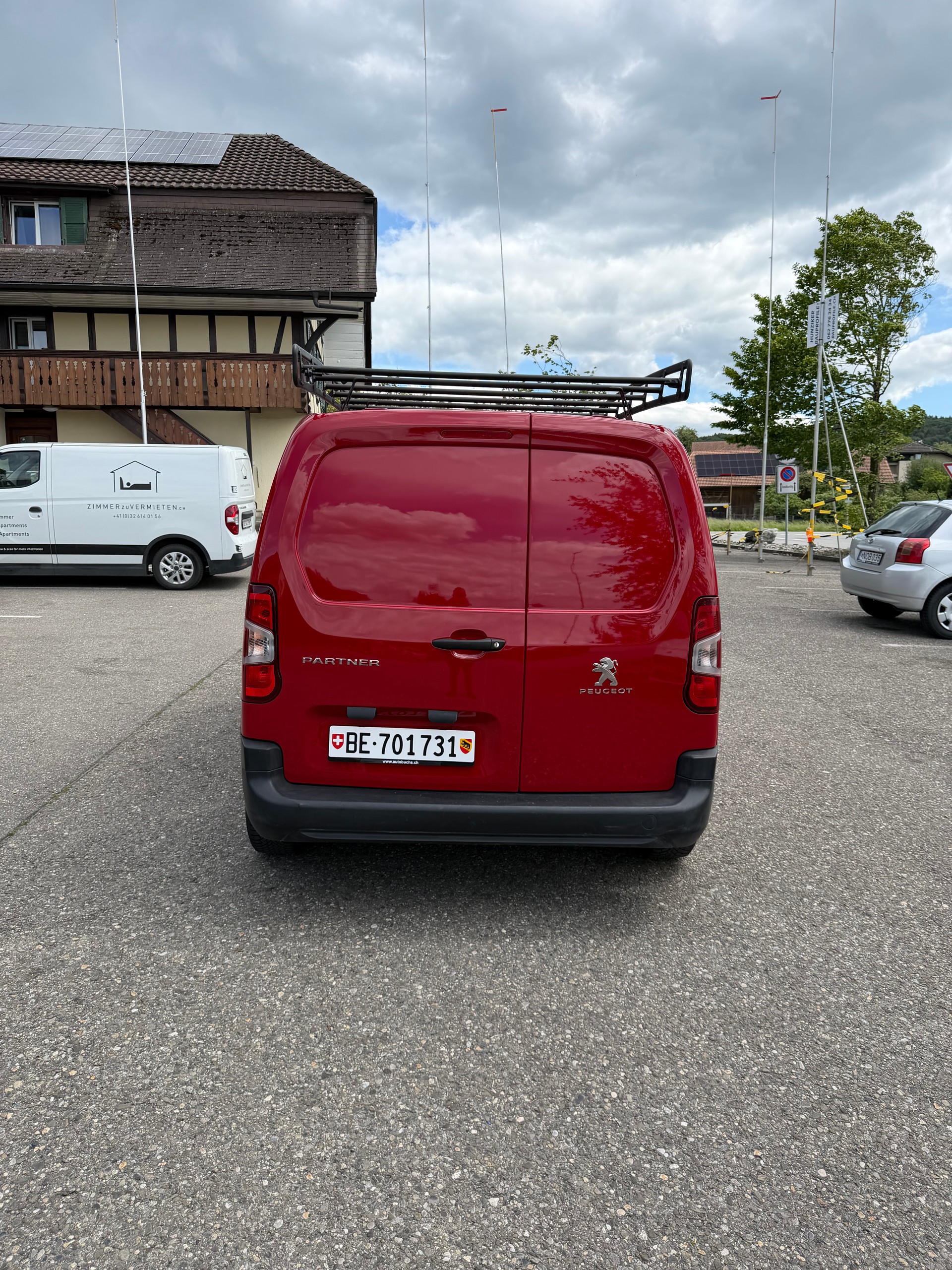 PEUGEOT 1.6 BlueHDI 75 Pro-image-2