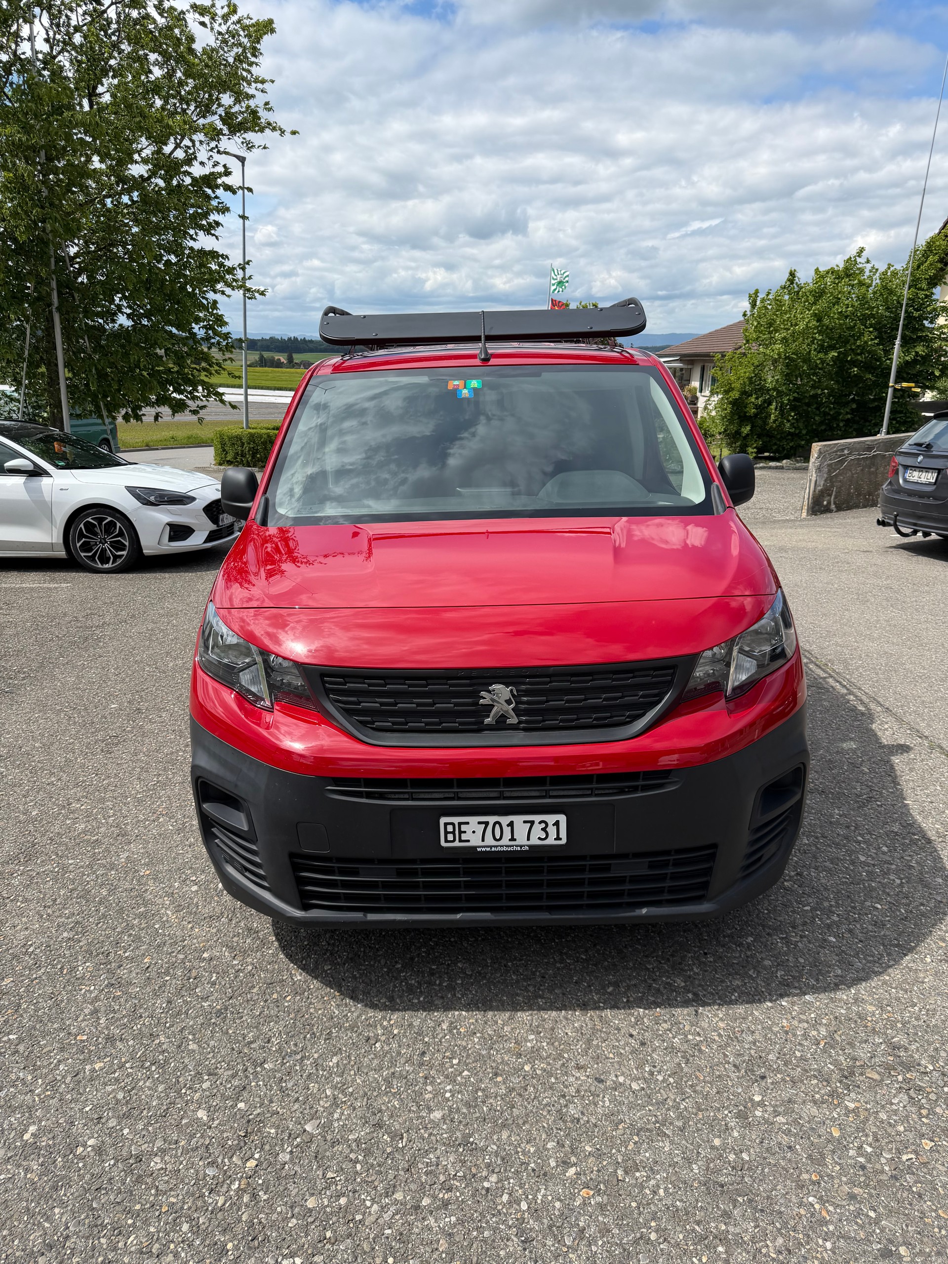 PEUGEOT 1.6 BlueHDI 75 Pro