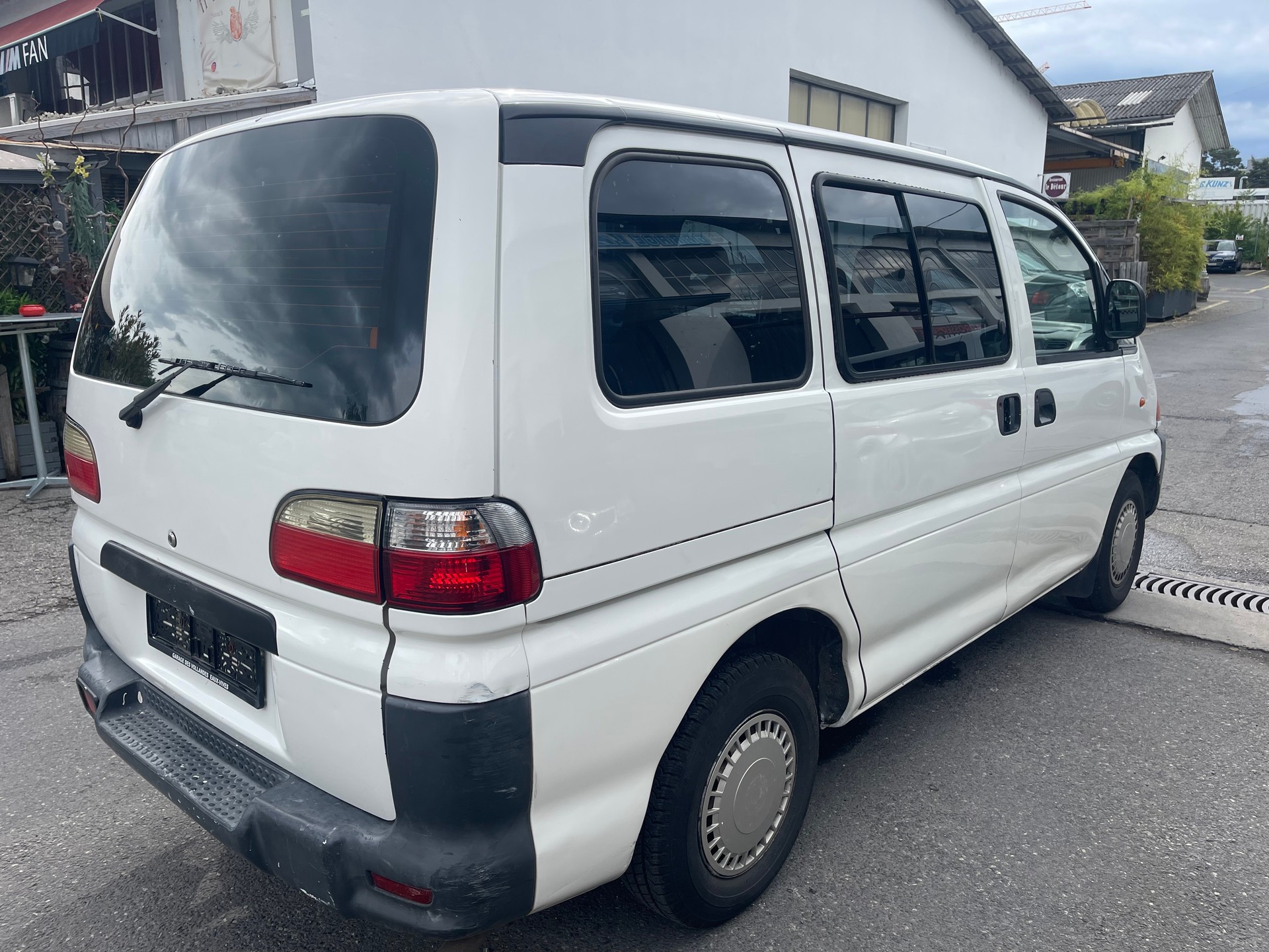 MITSUBISHI 2.0 b-image-2
