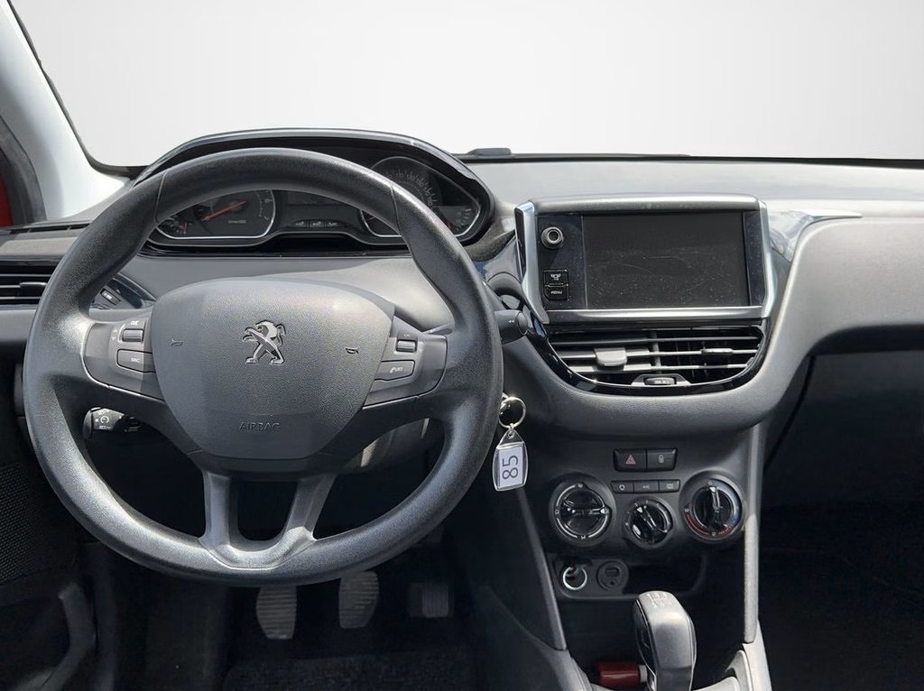 PEUGEOT 208 1.2 VTI Active-image-11