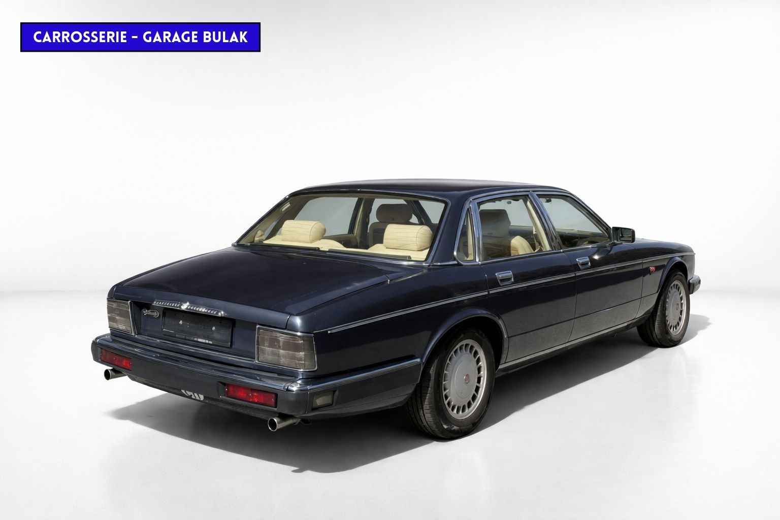 DAIMLER 4.0 Six-image-4