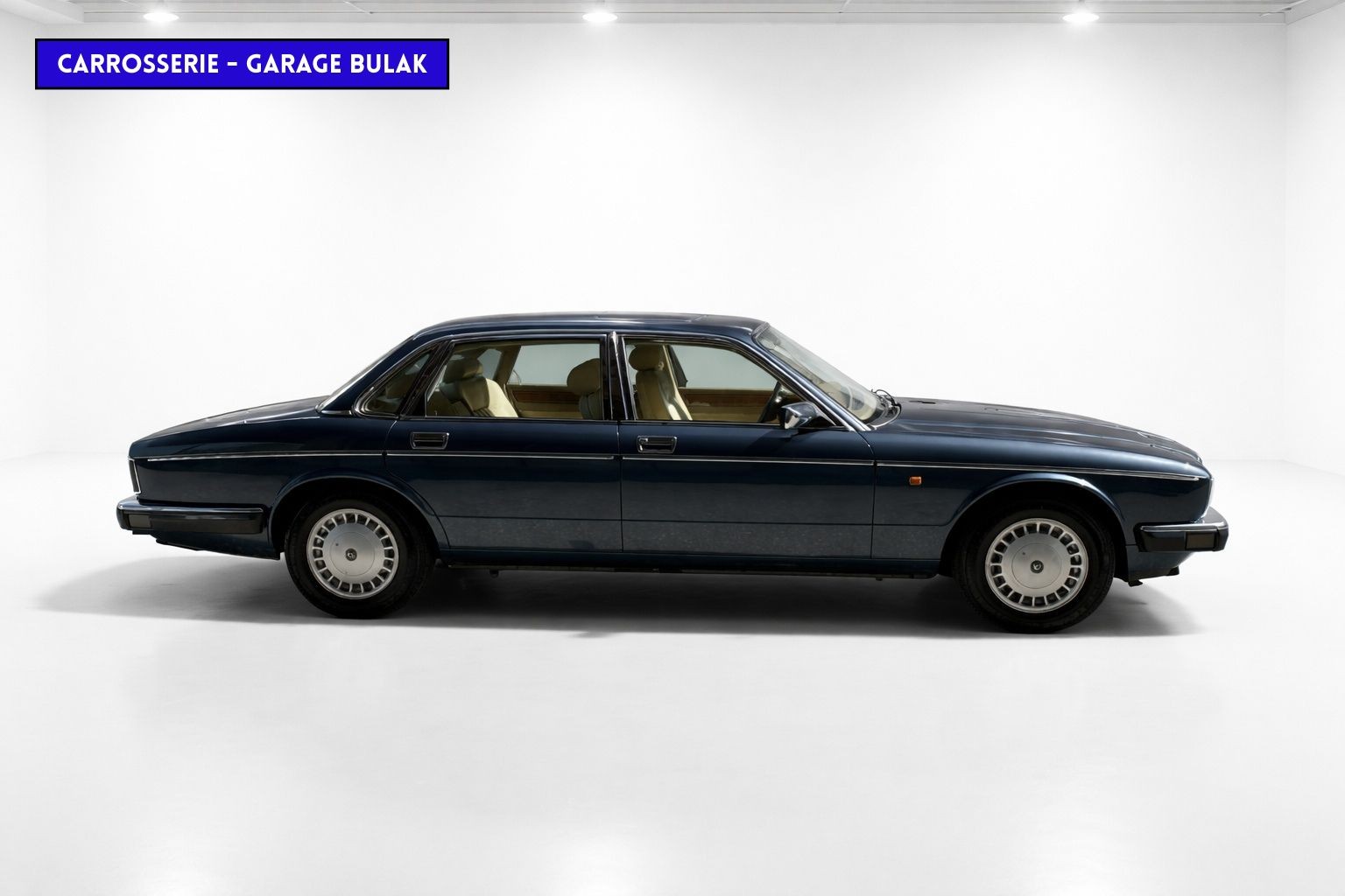 DAIMLER 4.0 Six-image-3