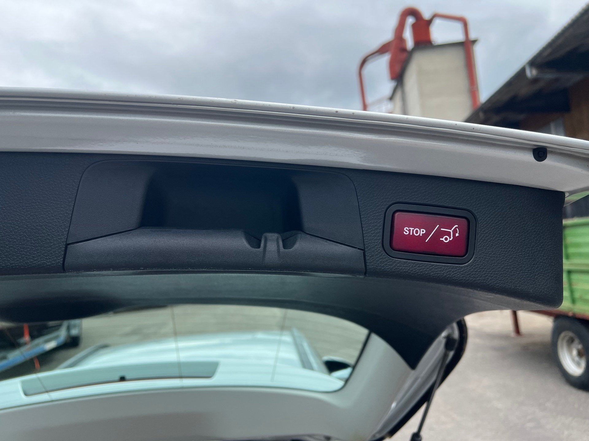 MERCEDES-BENZ C 220 d 4Matic 9G-Tronic-image-7