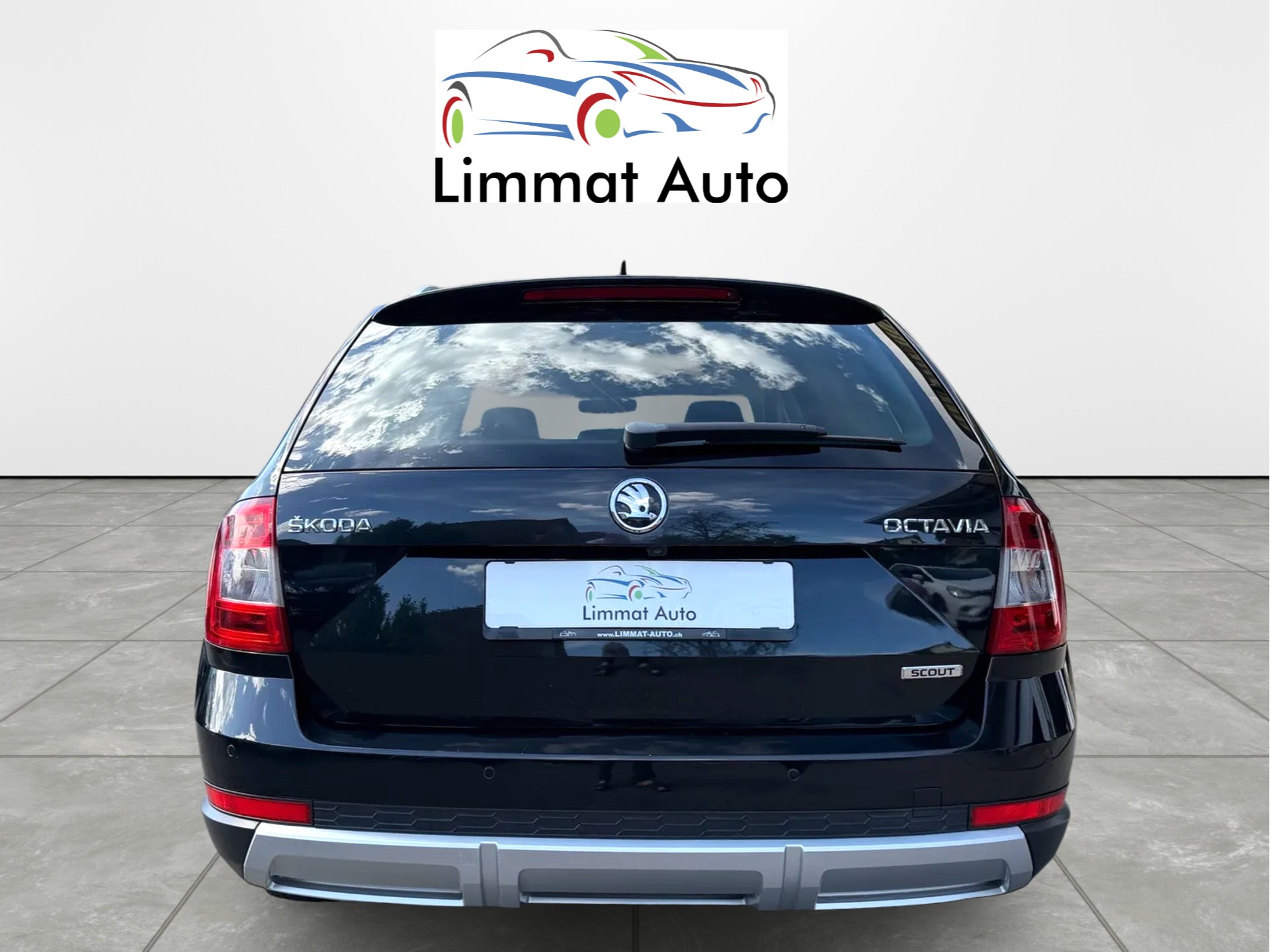 SKODA Octavia Combi 2.0 TDI Scout 4x4 DSG-image-4