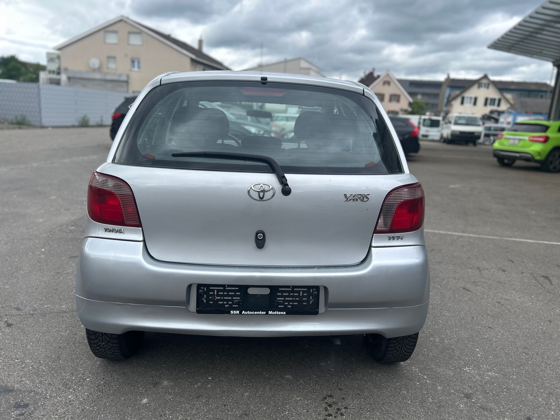 TOYOTA Yaris 1.3 Linea Sol-image-5