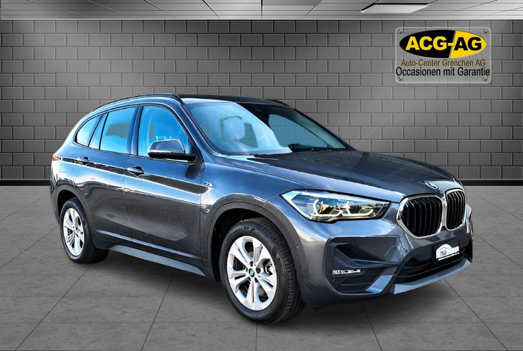 BMW X1 xDrive 25e Steptronic ** Teil-Leder ** Navi mit RF-kamera ** H.Up Display ** Sitzheizung **-image-0