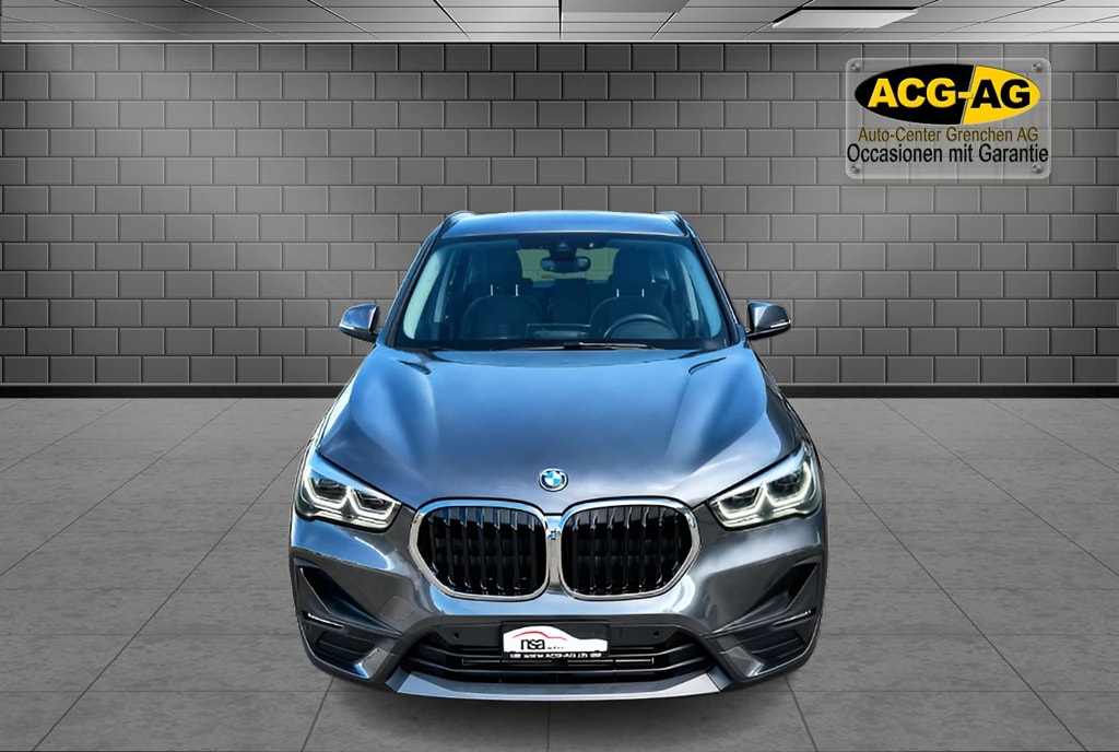 BMW X1 xDrive 25e Steptronic ** Teil-Leder ** Navi mit RF-kamera ** H.Up Display ** Sitzheizung **-image-1