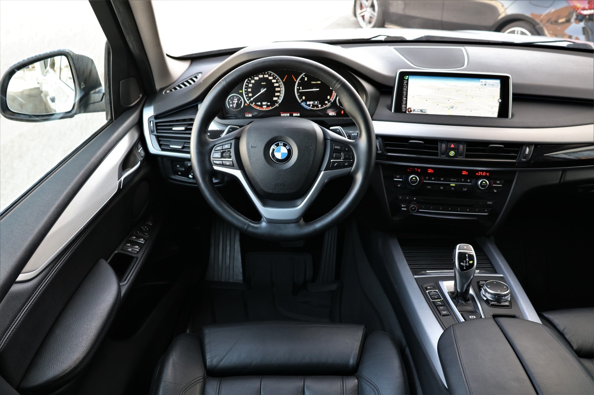 BMW X5 xDrive 30d Steptronic-image-8