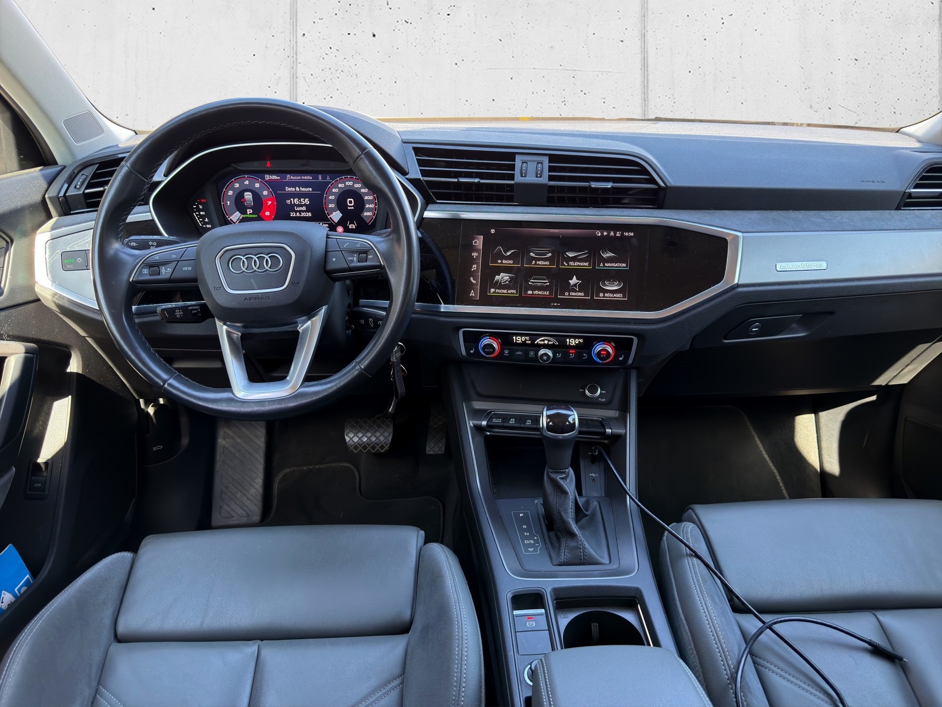AUDI Q3 Sportback 45 TFSI quattro S-tronic-image-11