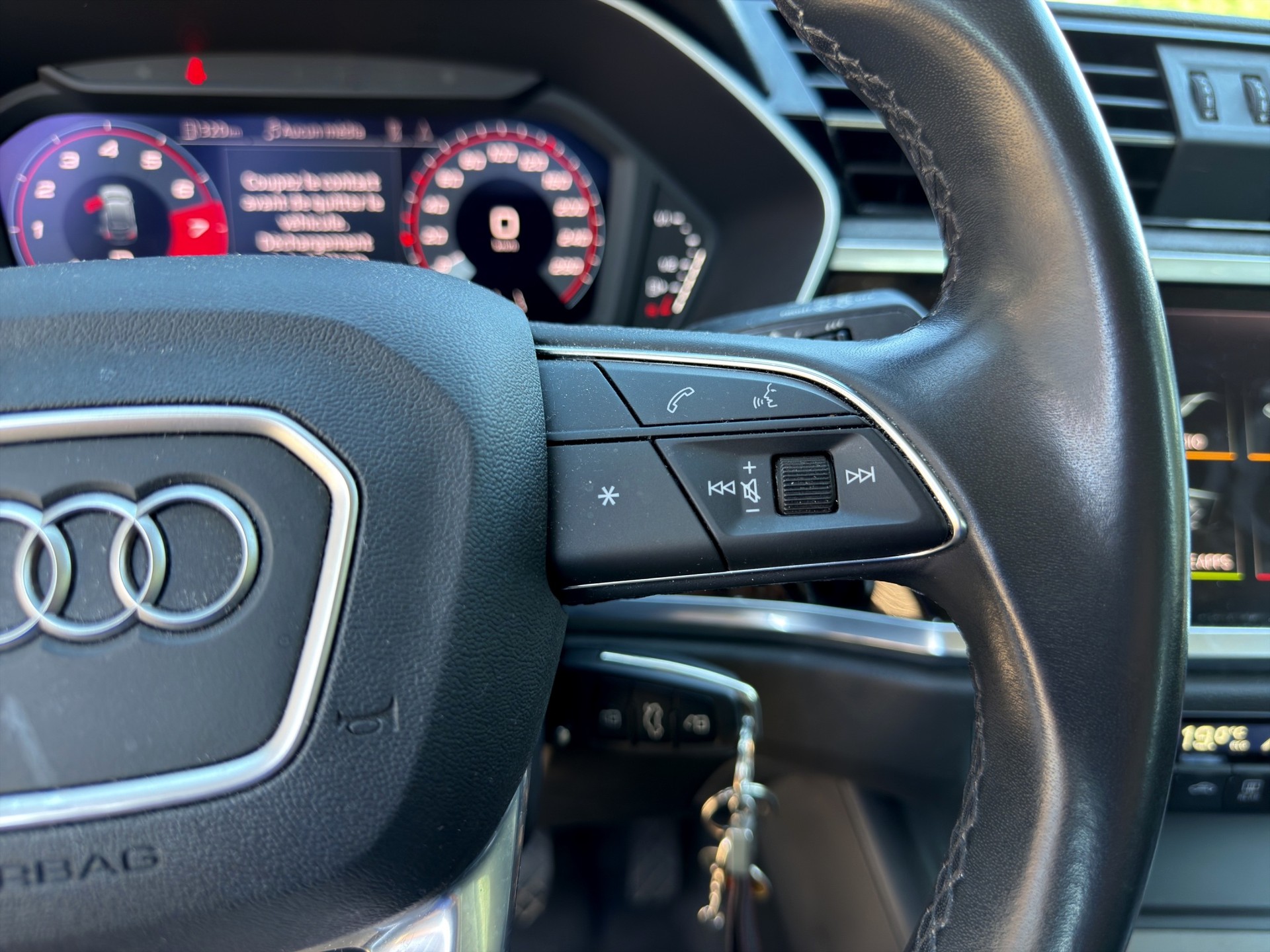 AUDI Q3 Sportback 45 TFSI quattro S-tronic-image-15