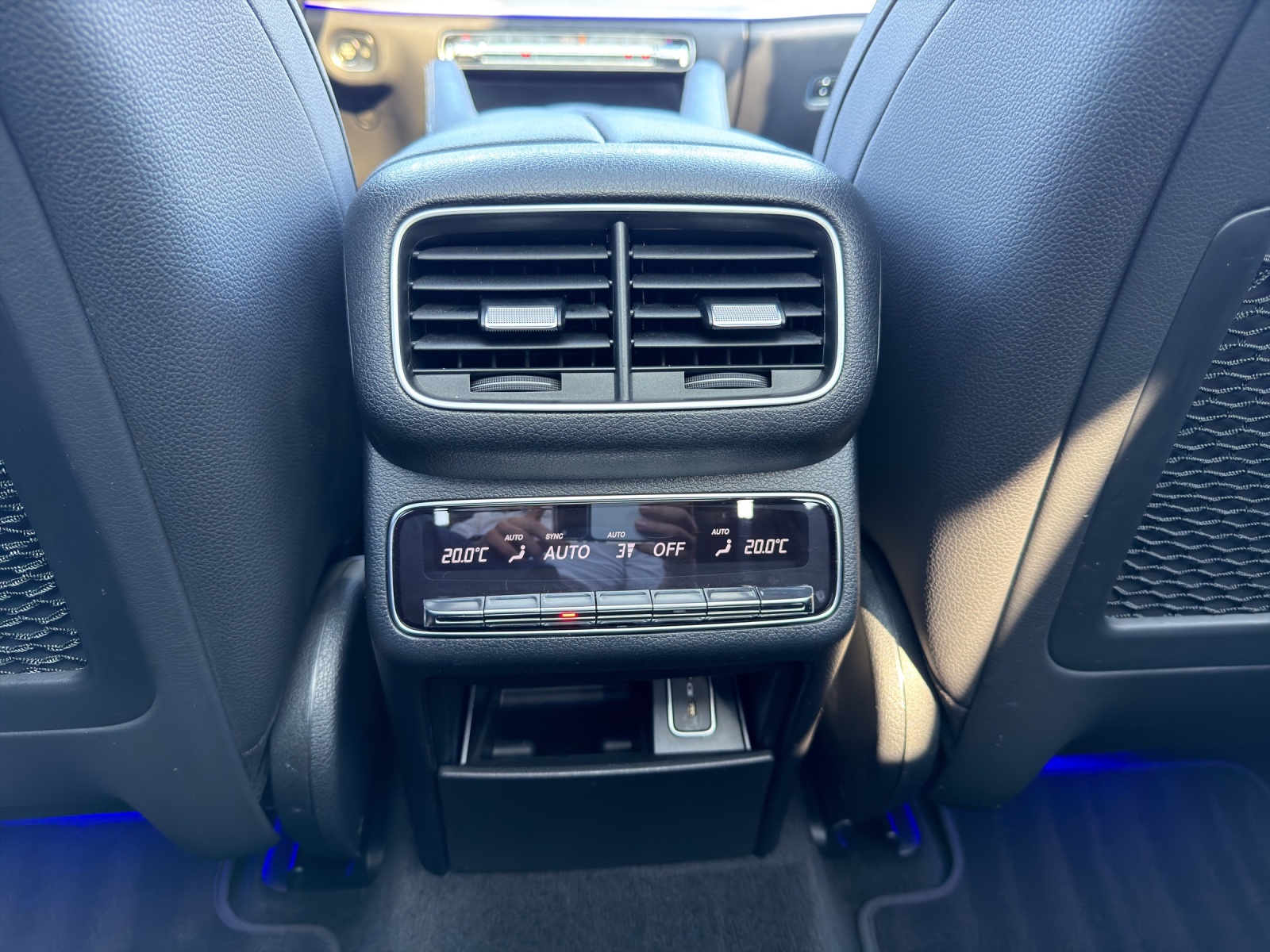 MERCEDES-BENZ GLE 450 4Matic AMG Line 9G-Tronic-image-13