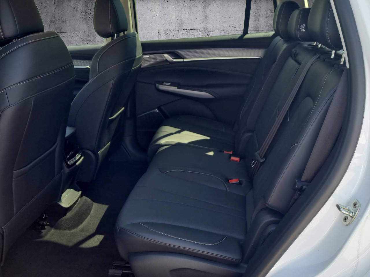MG S9 1.5 PHEV Premium-image-7