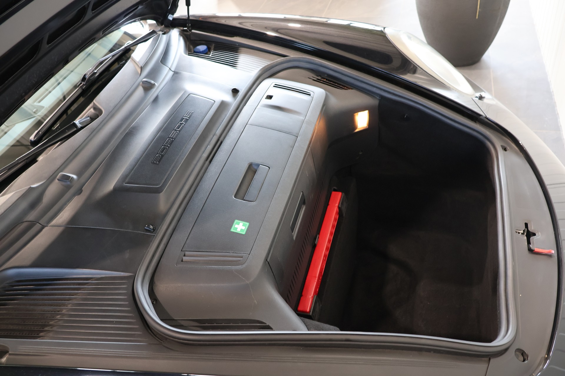 PORSCHE 911 Cabrio Carrera PDK-image-14