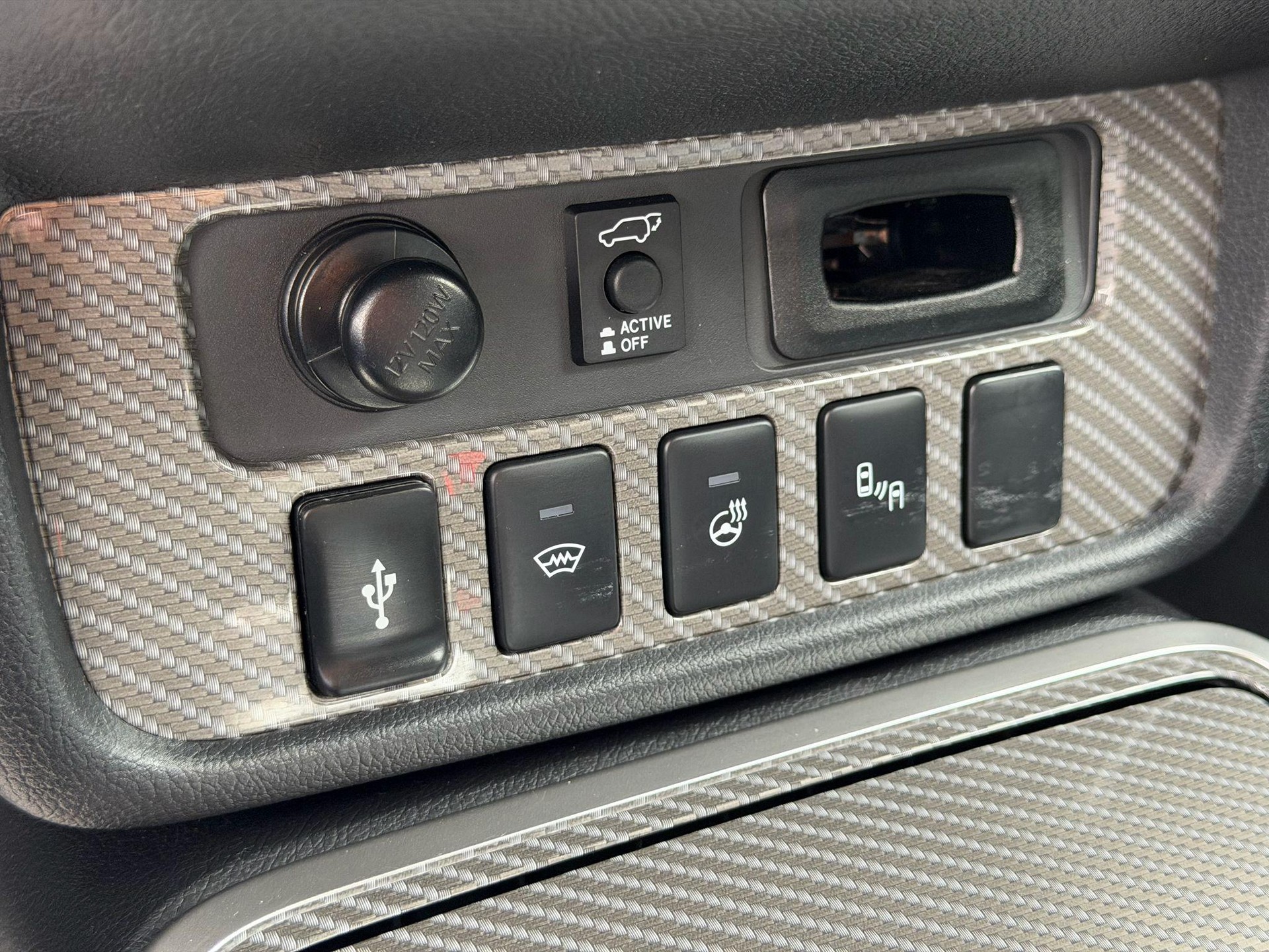 MITSUBISHI Outlander 2.4 PHEV Diamond-image-15