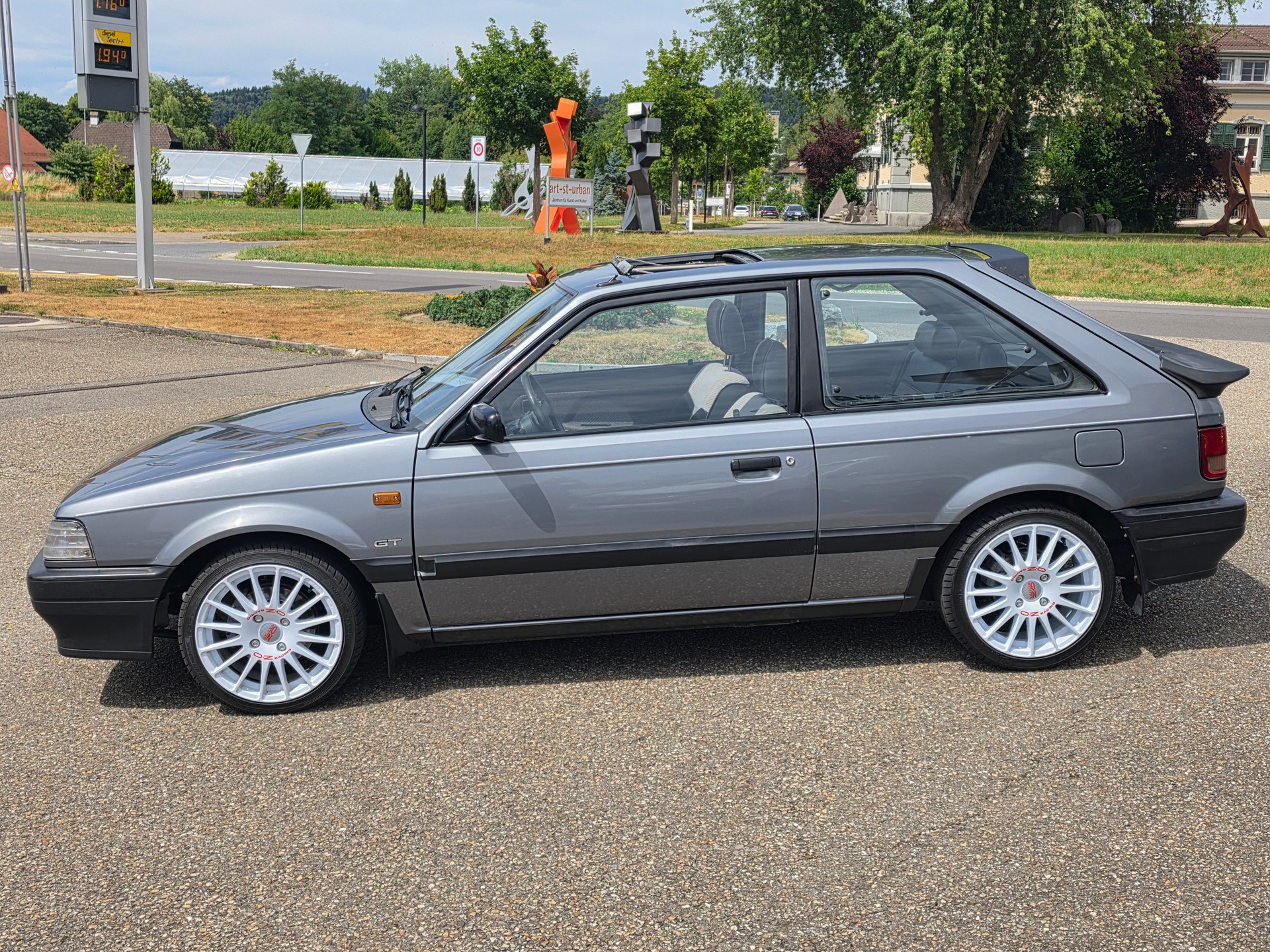 MAZDA 323 1.6i GT Turbo-showroom-element-1