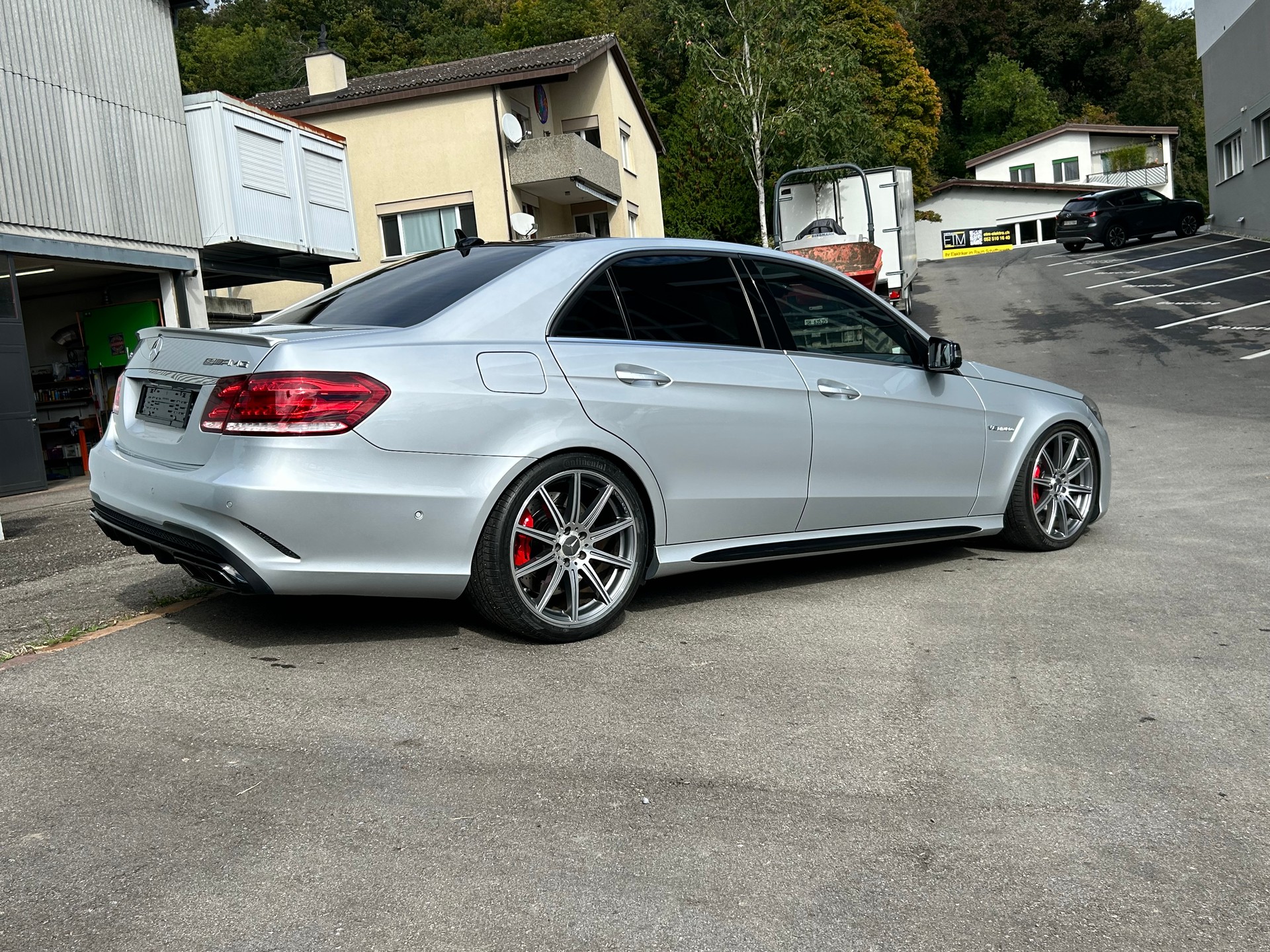 MERCEDES-BENZ E 63 V8 S AMG 4matic-image-13