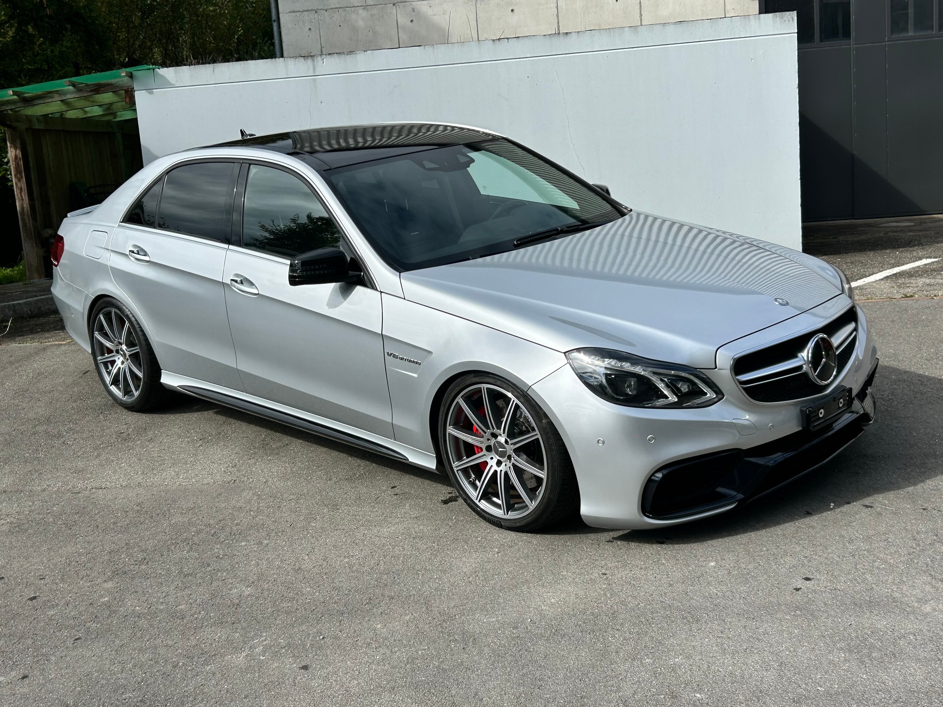 MERCEDES-BENZ E 63 V8 S AMG 4matic-image-16