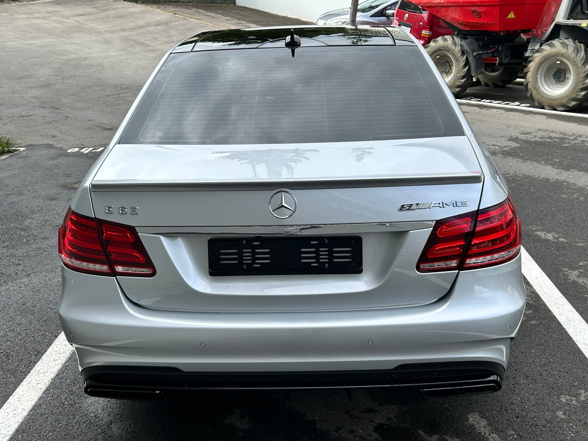 MERCEDES-BENZ E 63 V8 S AMG 4matic-image-17