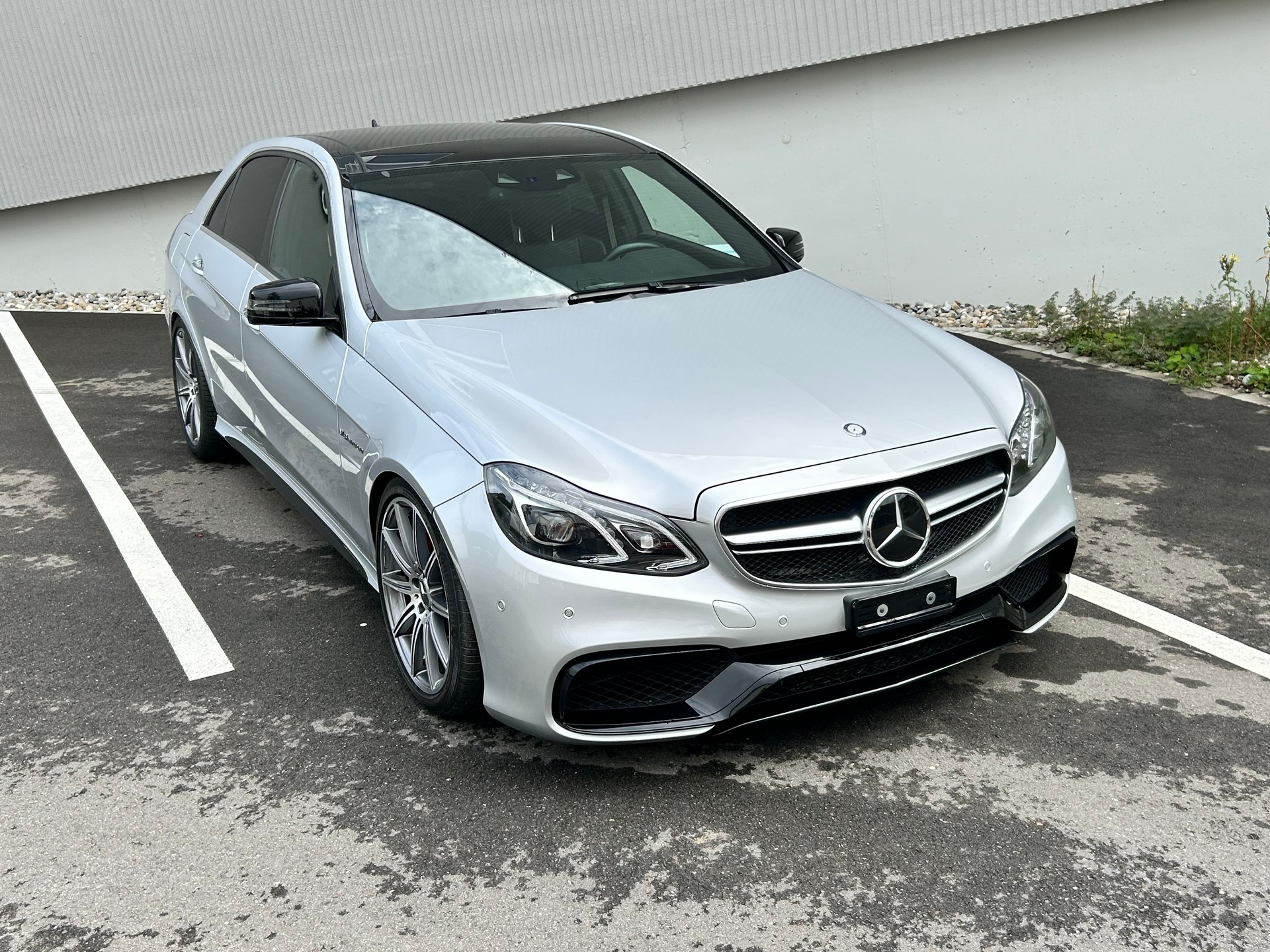 MERCEDES-BENZ E 63 V8 S AMG 4matic-image-11
