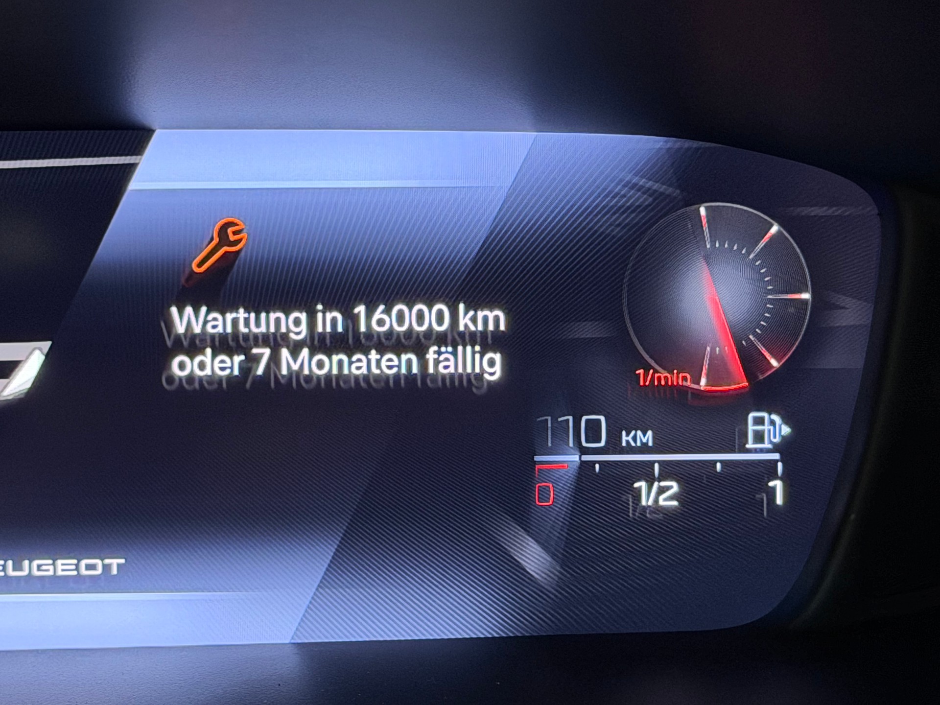 PEUGEOT 308 SW 1.5 BlueHDI Allure EAT8-image-14