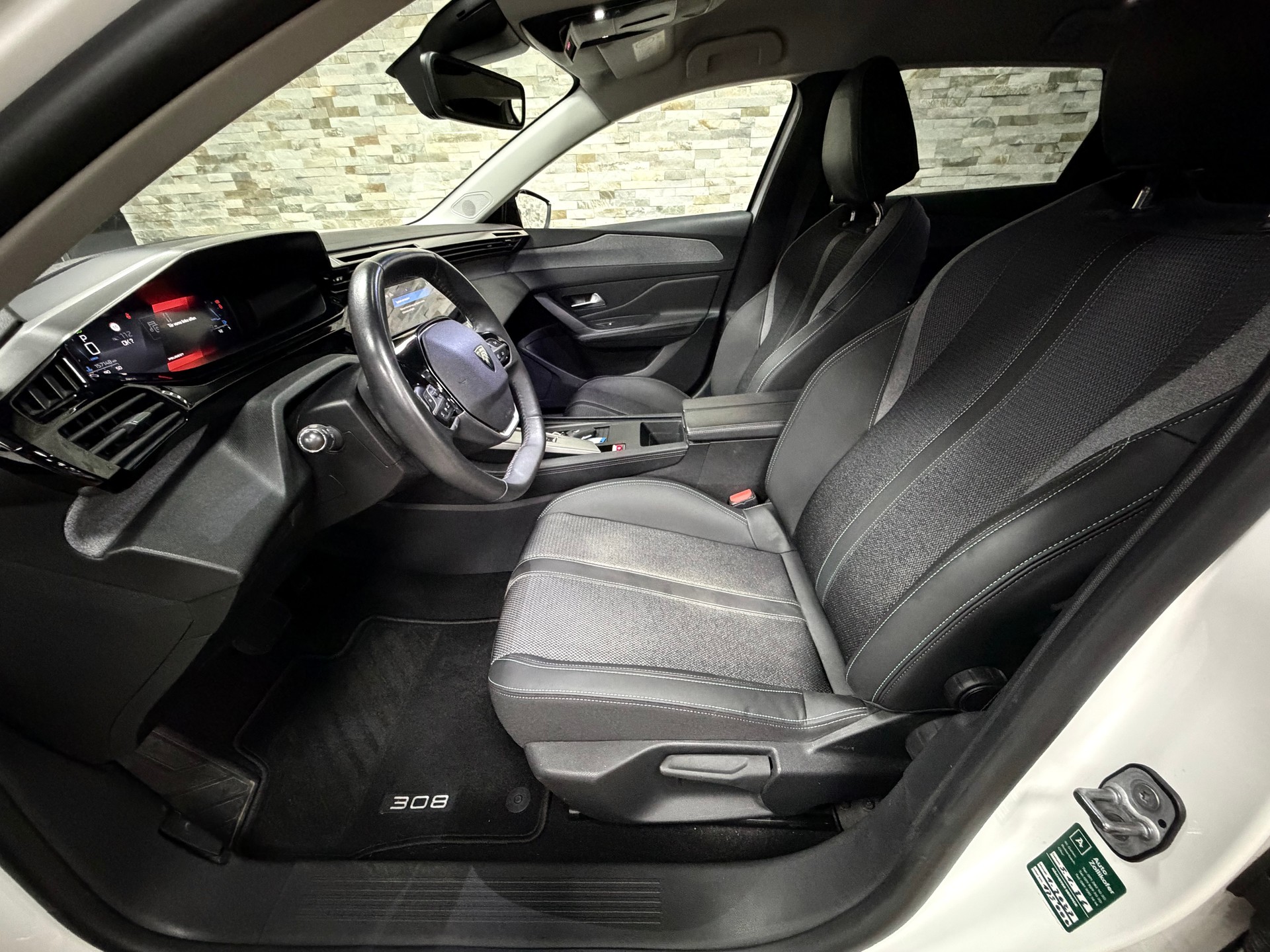 PEUGEOT 308 SW 1.5 BlueHDI Allure EAT8-image-10