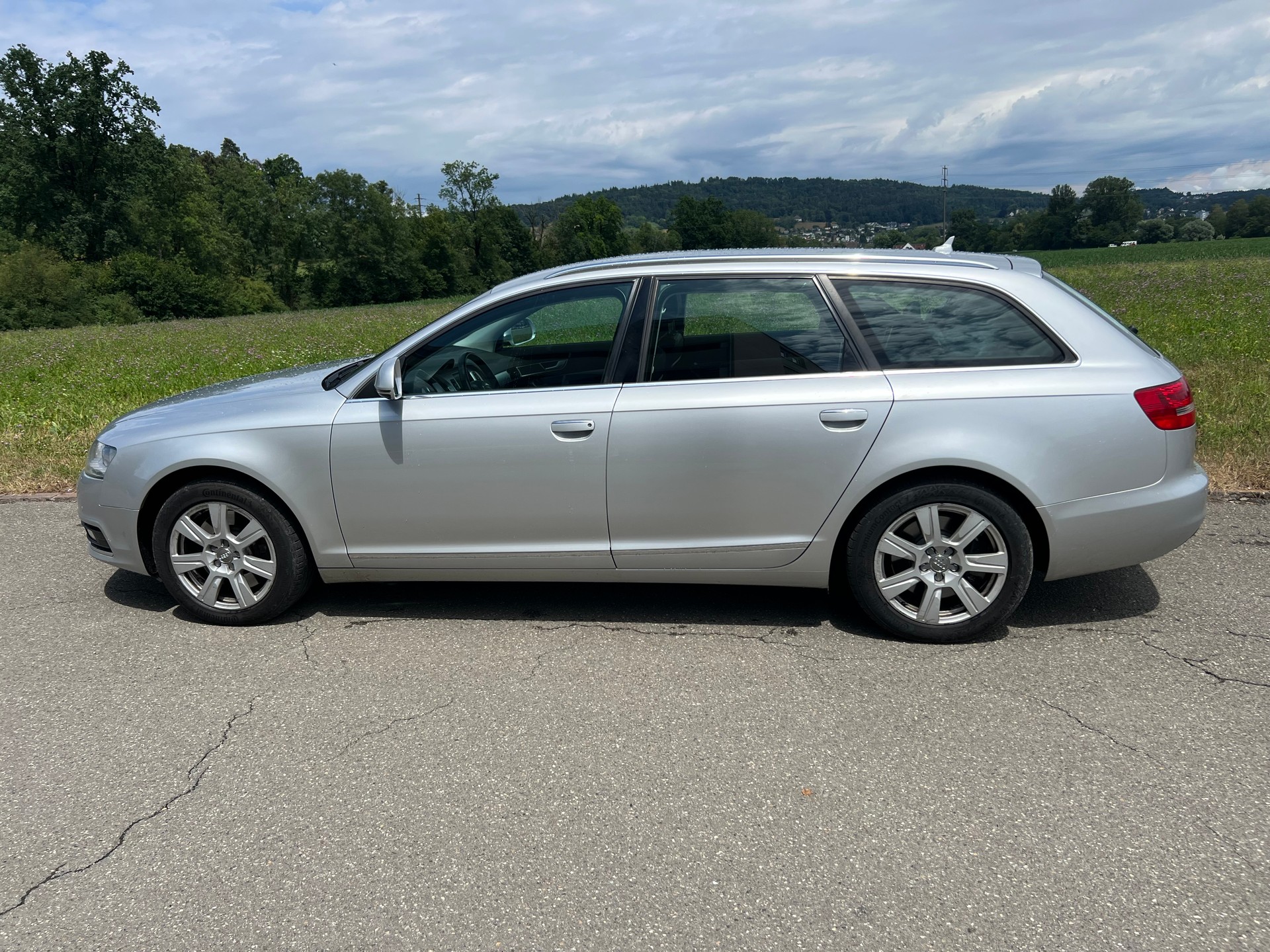 AUDI A6 Avant 3.0 V6 TDI quattro tiptronic-image-1