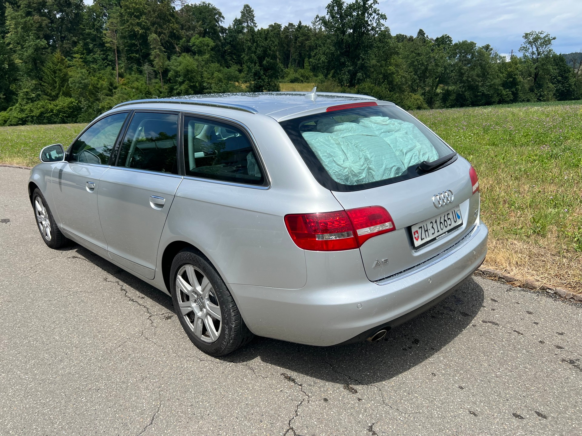 AUDI A6 Avant 3.0 V6 TDI quattro tiptronic-image-2