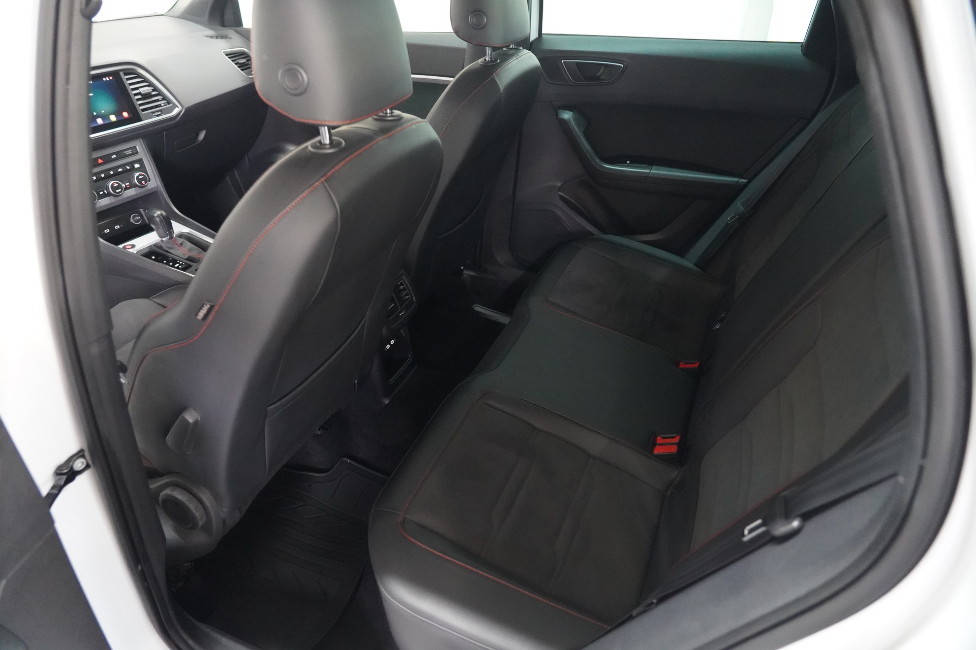 SEAT Ateca 2.0 TSI Hola FR 4Drive DSG-image-10
