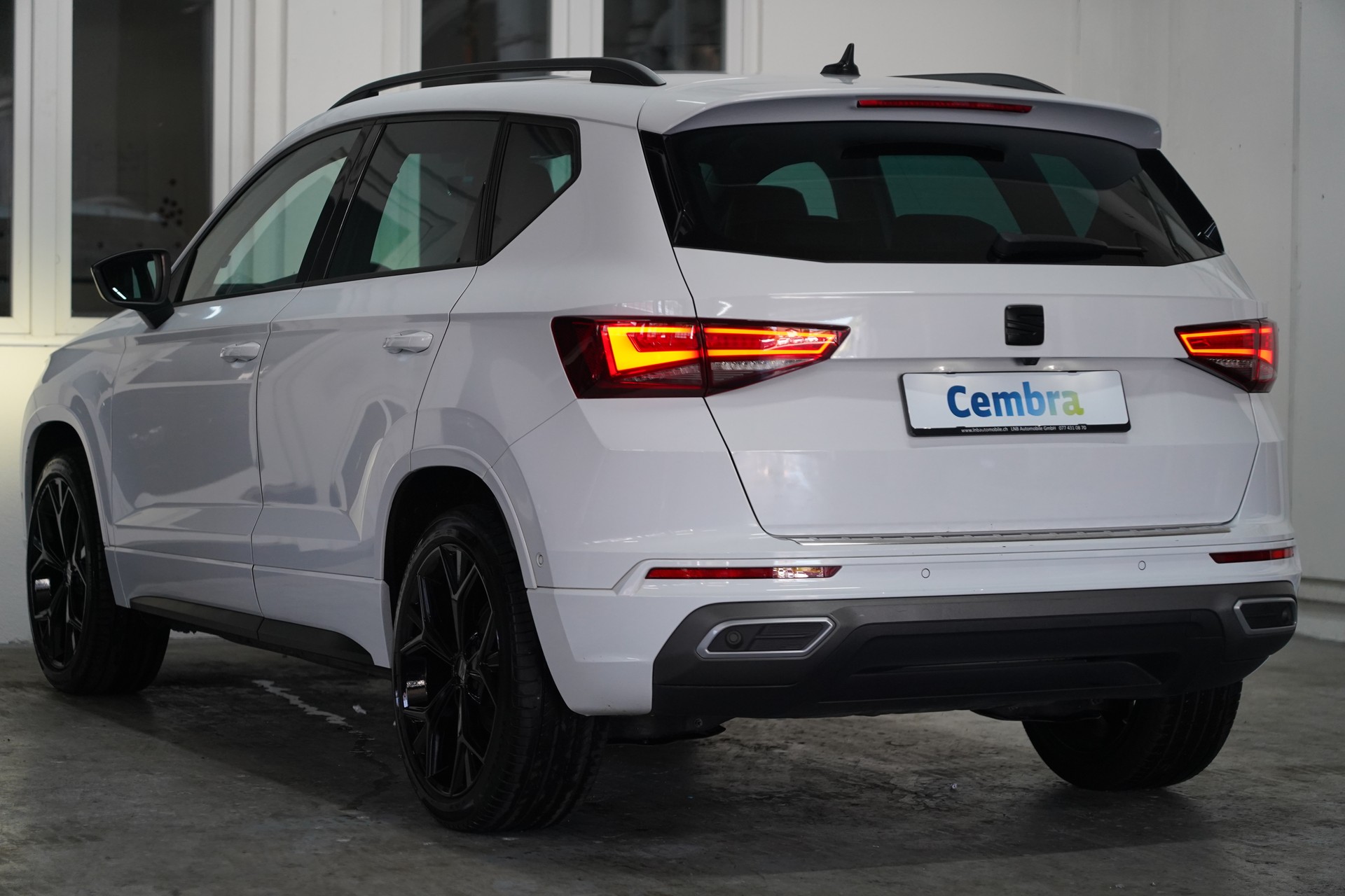 SEAT Ateca 2.0 TSI Hola FR 4Drive DSG-image-5