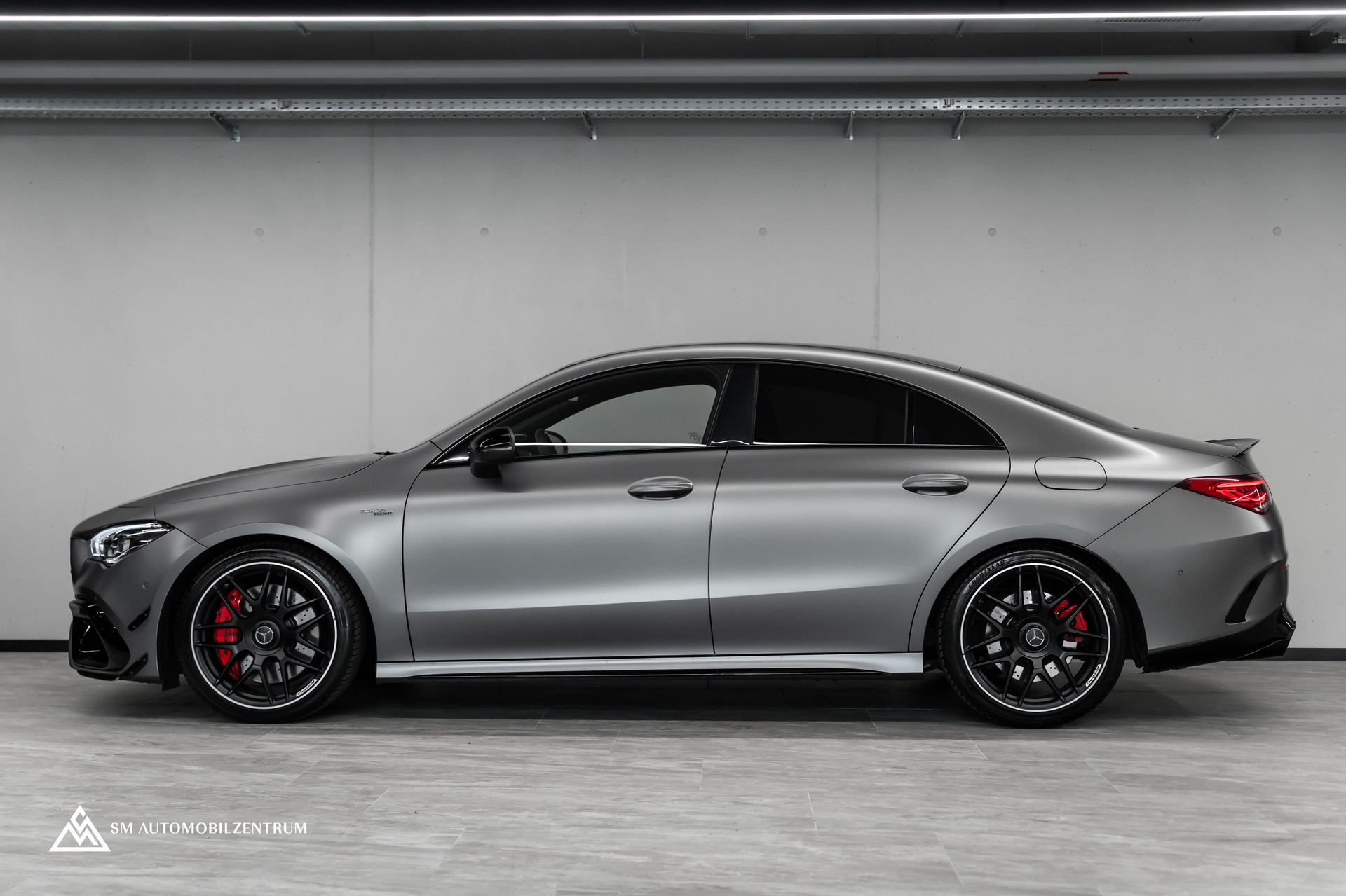 MERCEDES-BENZ CLA 45 S AMG 4matic+ / Aeropaket / Designo Magno / 360° / Head-Up / Burmester-showroom-element-1