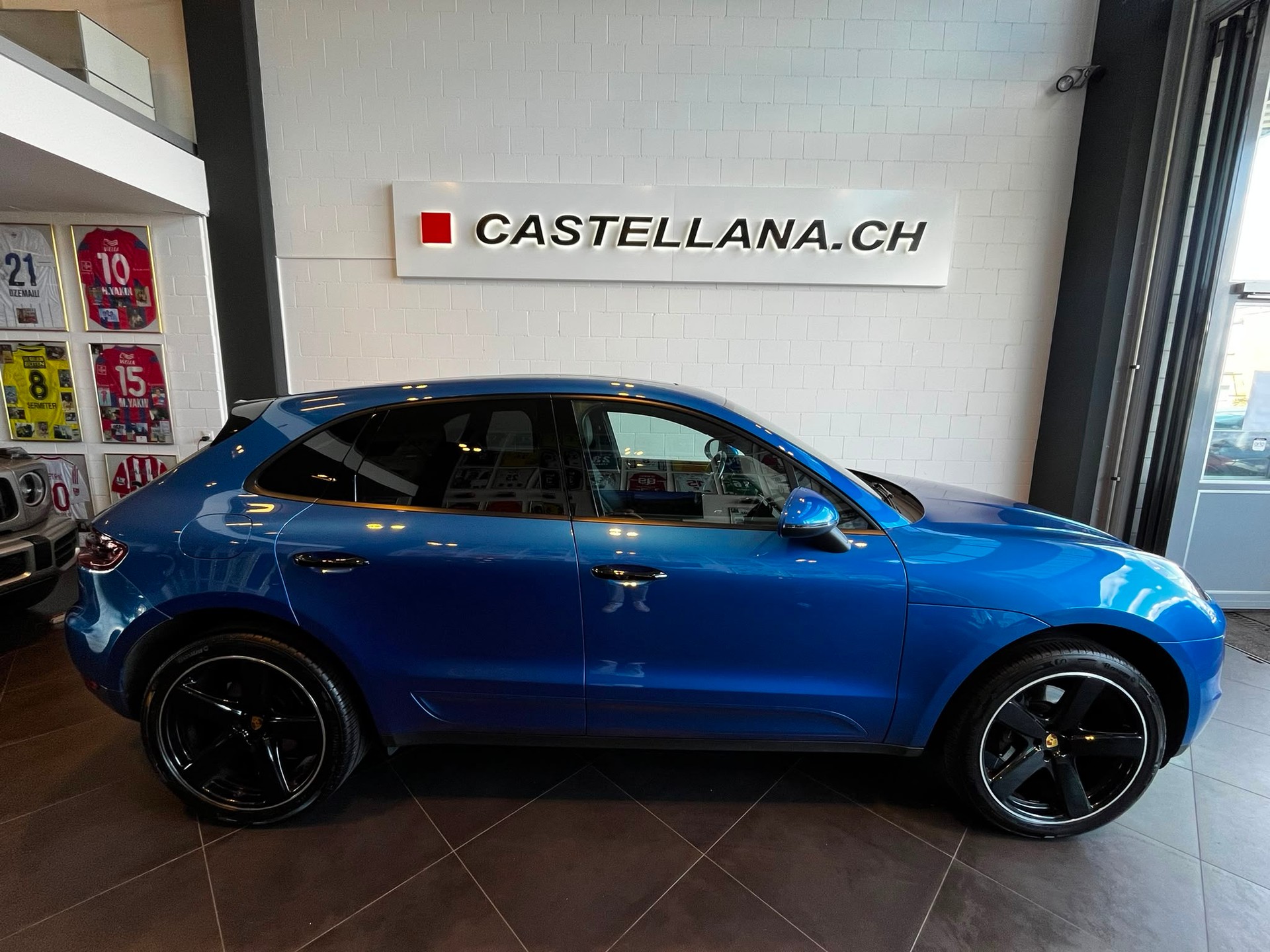 PORSCHE Macan PDK-image-4