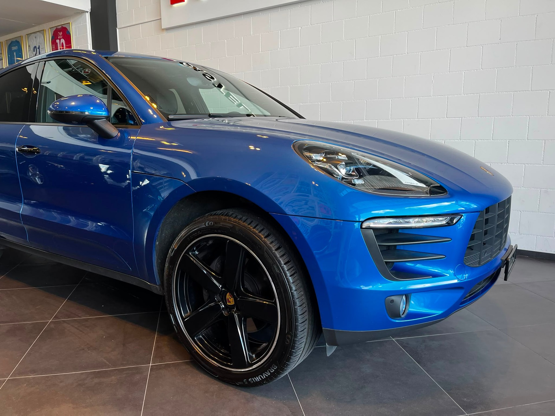 PORSCHE Macan PDK-image-1