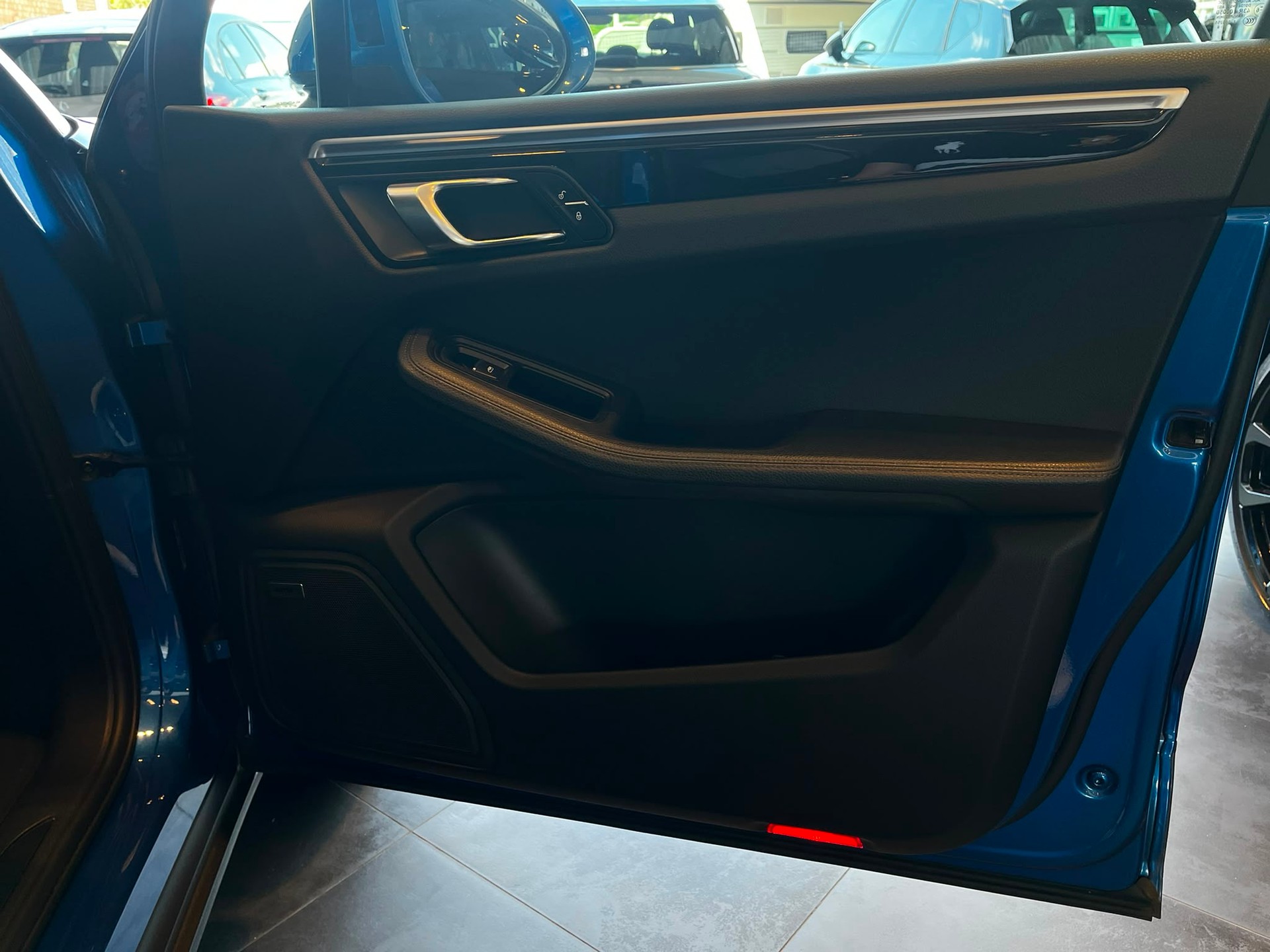 PORSCHE Macan PDK-image-24