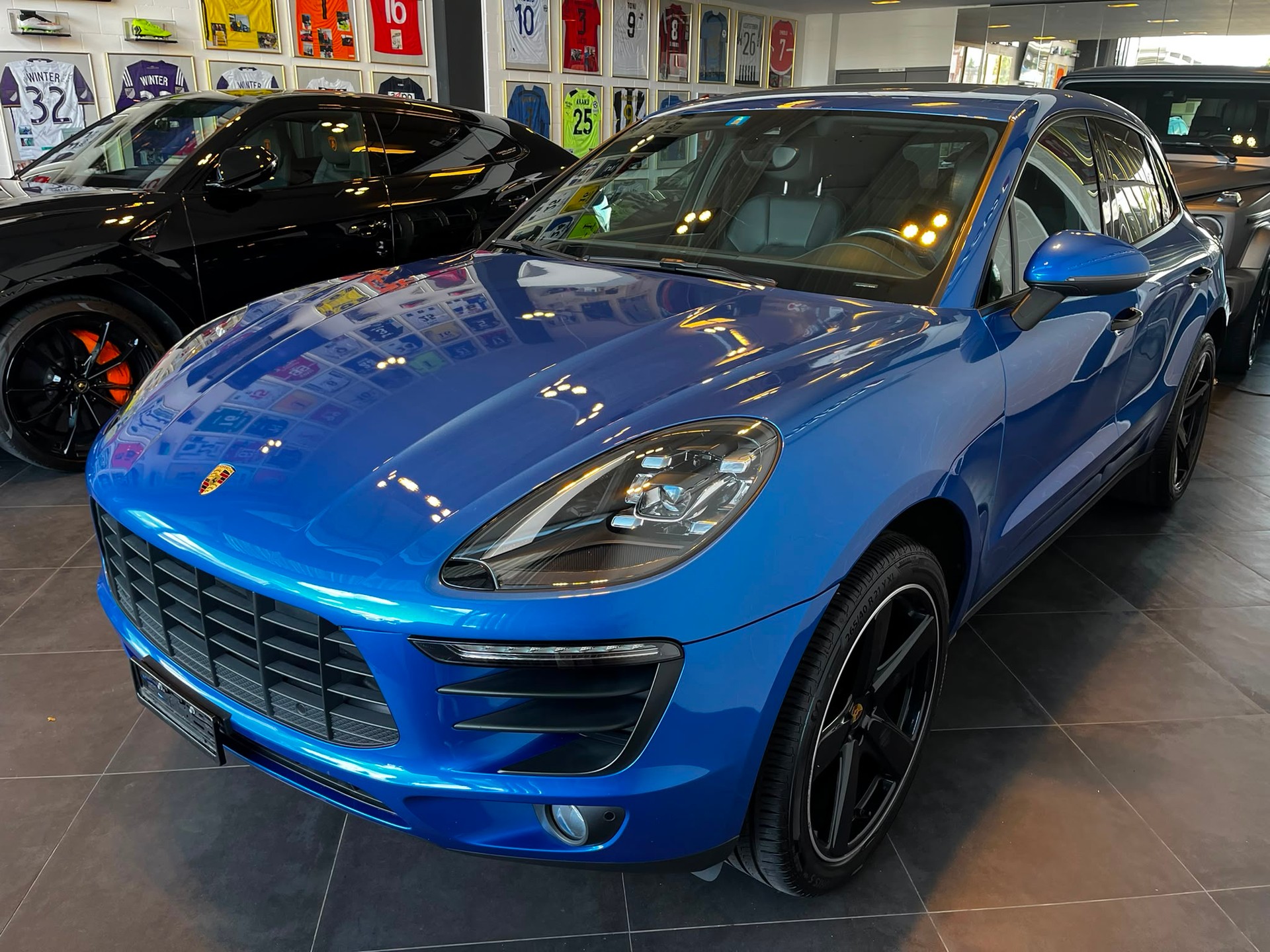 PORSCHE Macan PDK-image-3